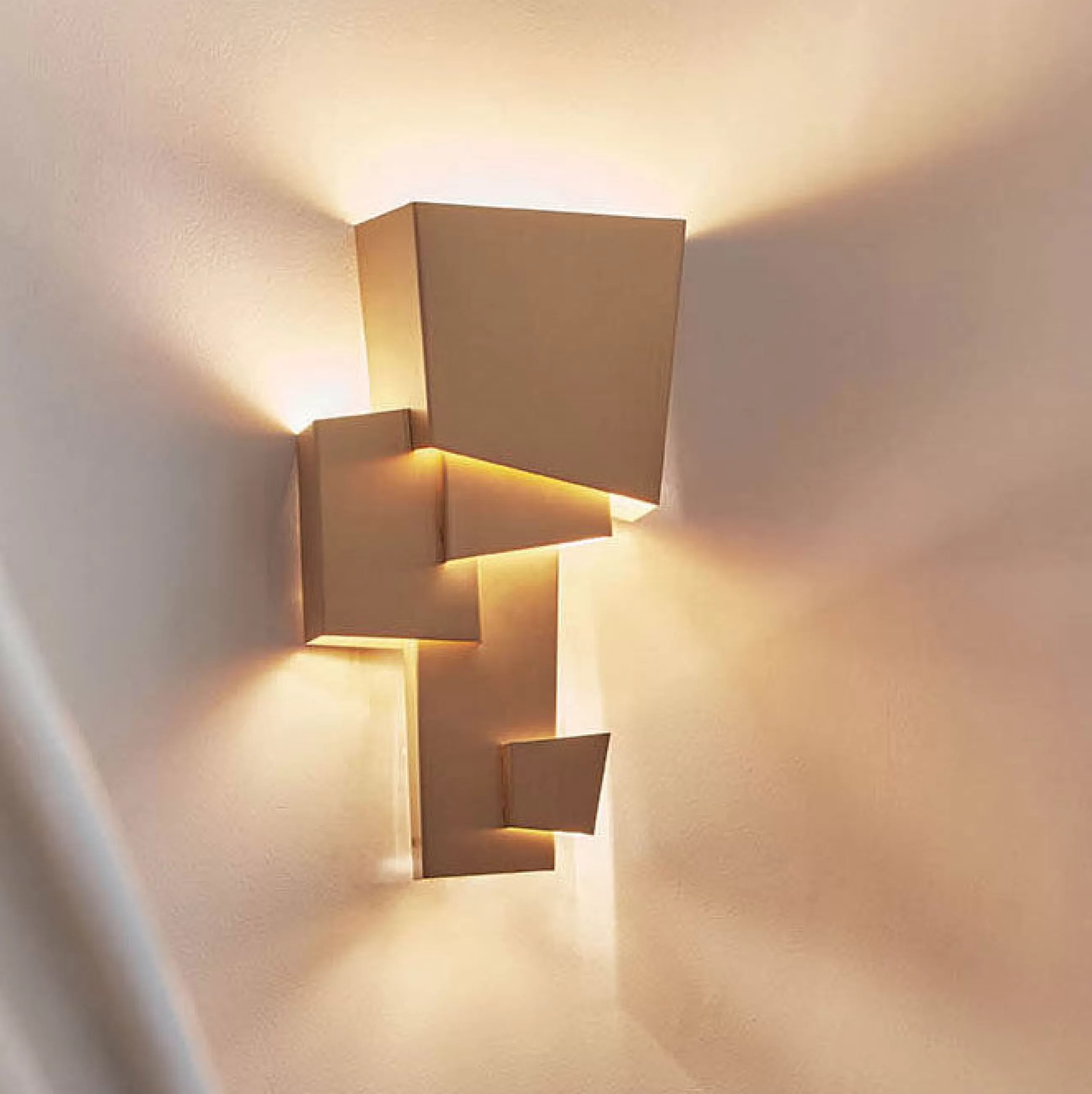 Led>DCW editions Applique Map 1 Led Or Metal / Large - L 23,5 X H 39,8 Cm - Laiton