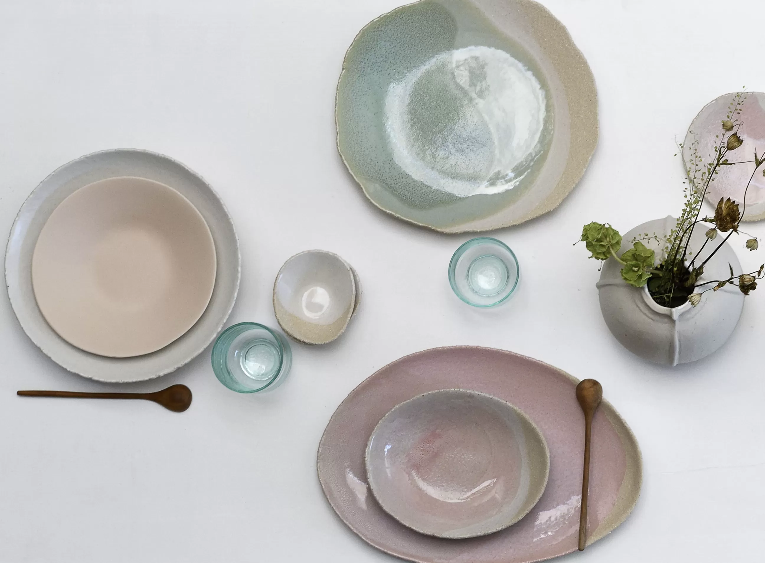 Assiettes>Jars Ceramistes Assiette A Dessert Wabi Ceramique/ 23 X 21 Cm - Gres Fait Main - Vert