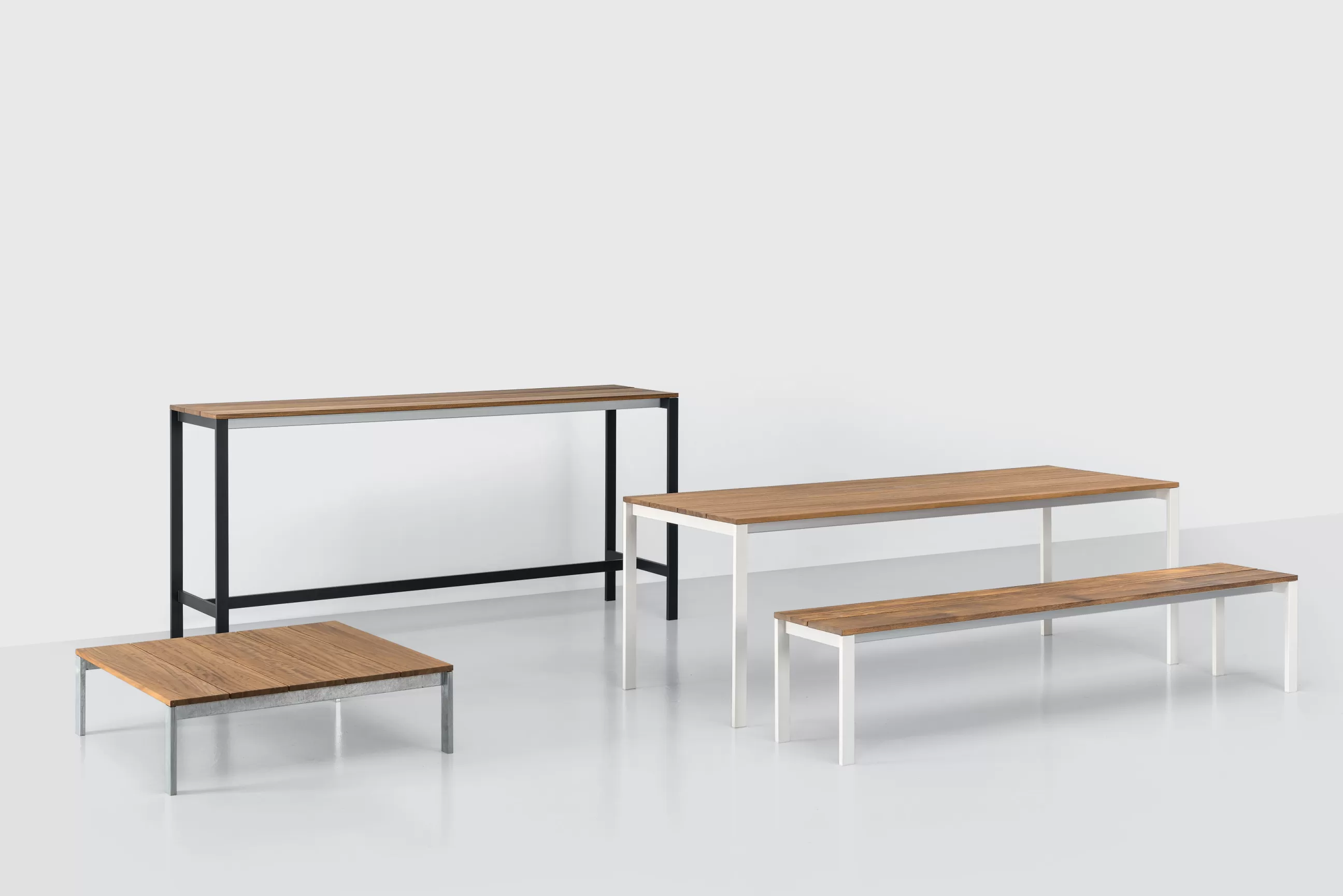 Bancs De Jardin>Kristalia Banc Be-Easy Metal Blanc Bois Naturel / Teck - 180 X 40 Cm - Blanc - Teck Naturel