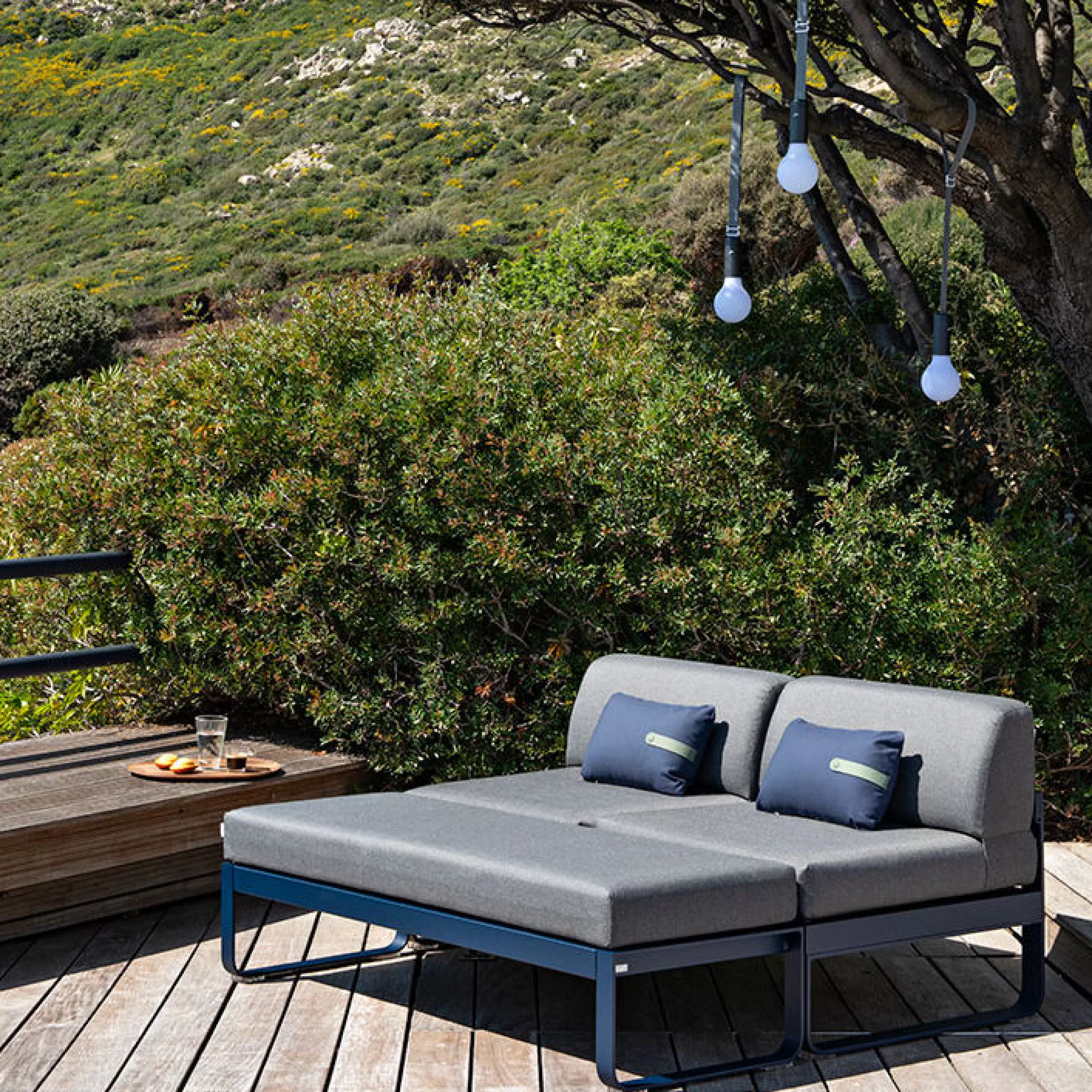 Bancs De Jardin>Fermob Banc Rembourre Bellevie Metal Tissu Blanc / Table Basse (Coussin Amovible) - L 148 Cm / Blanc Grise - Blanc Grise - Miel Texture