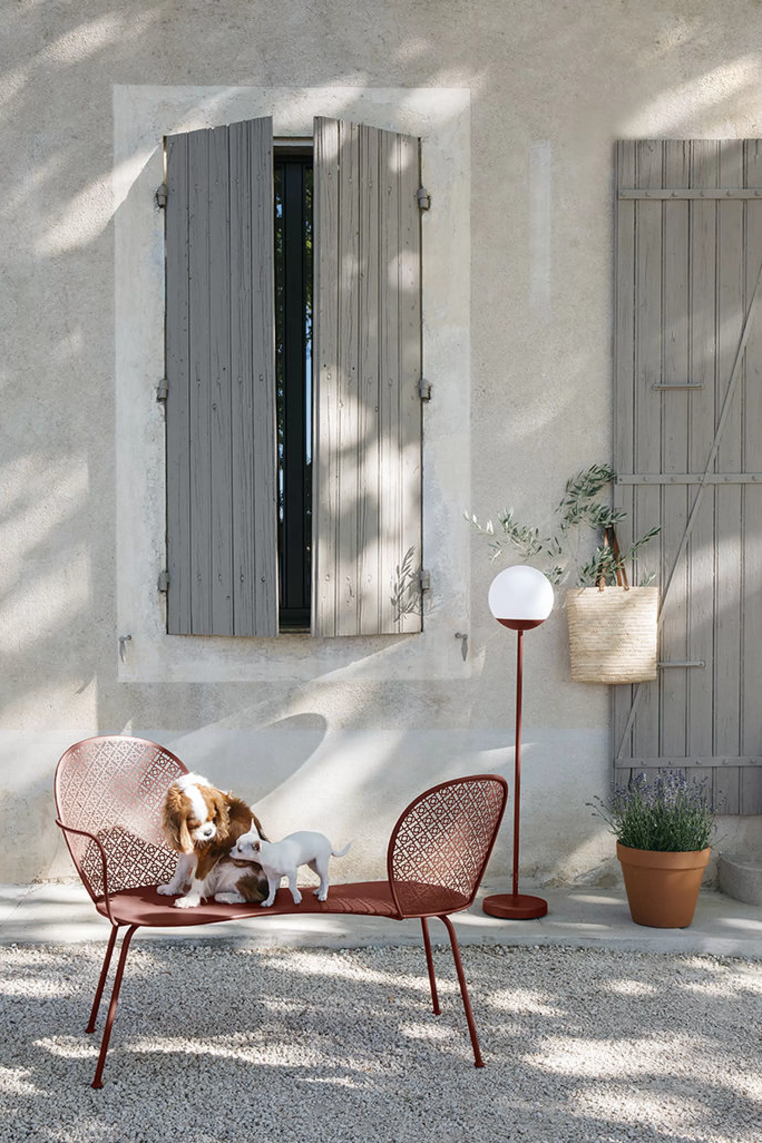 Bancs De Jardin>Fermob Banquette Lorette Metal Rouge / Perfore - L 134 Cm - Cerise Noire