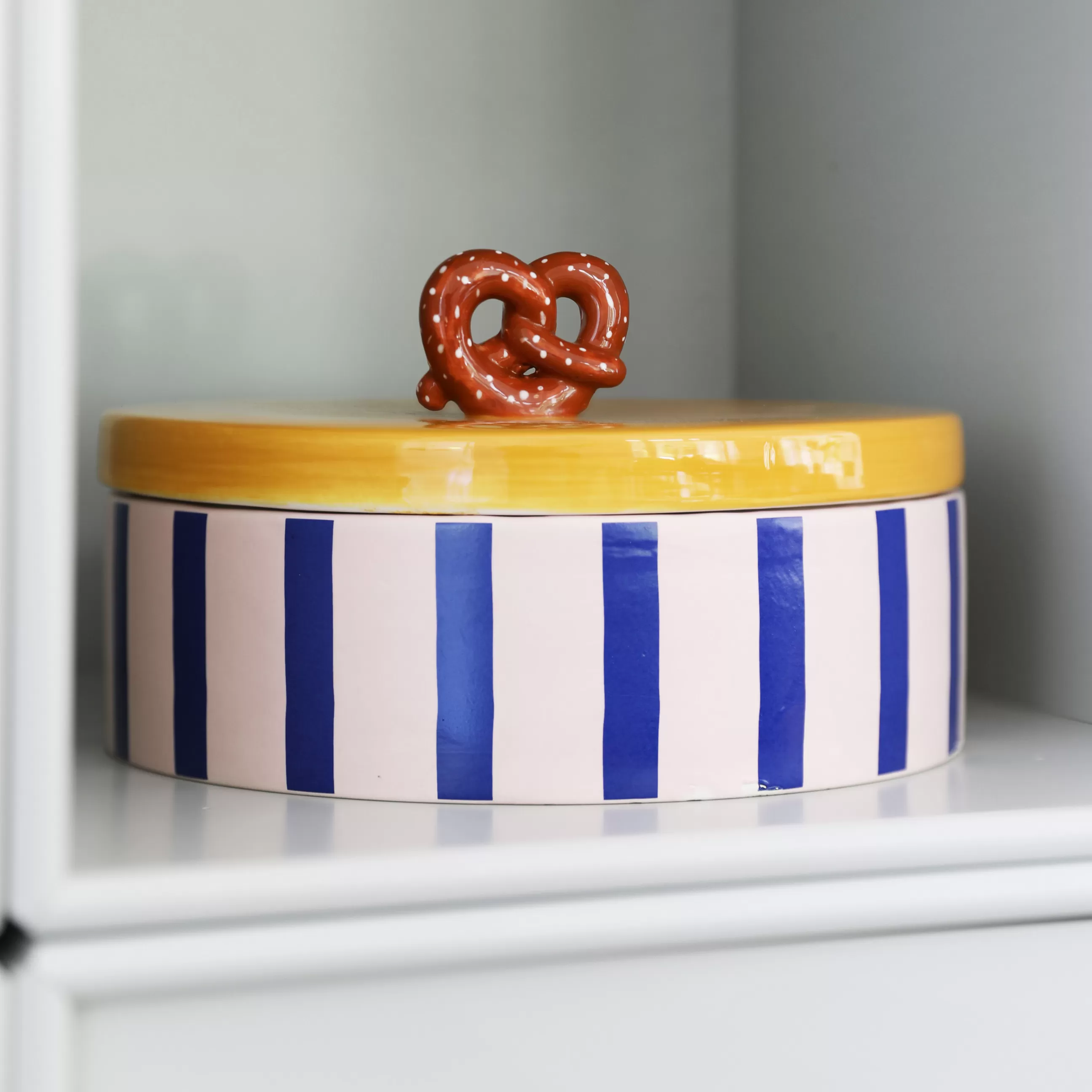 Boîtes Et Conservation>& klevering Boite Pretzel Ceramique Multicolore / O 23.5 X H 13,5 Cm - Ceramique - Bleu - Jaune