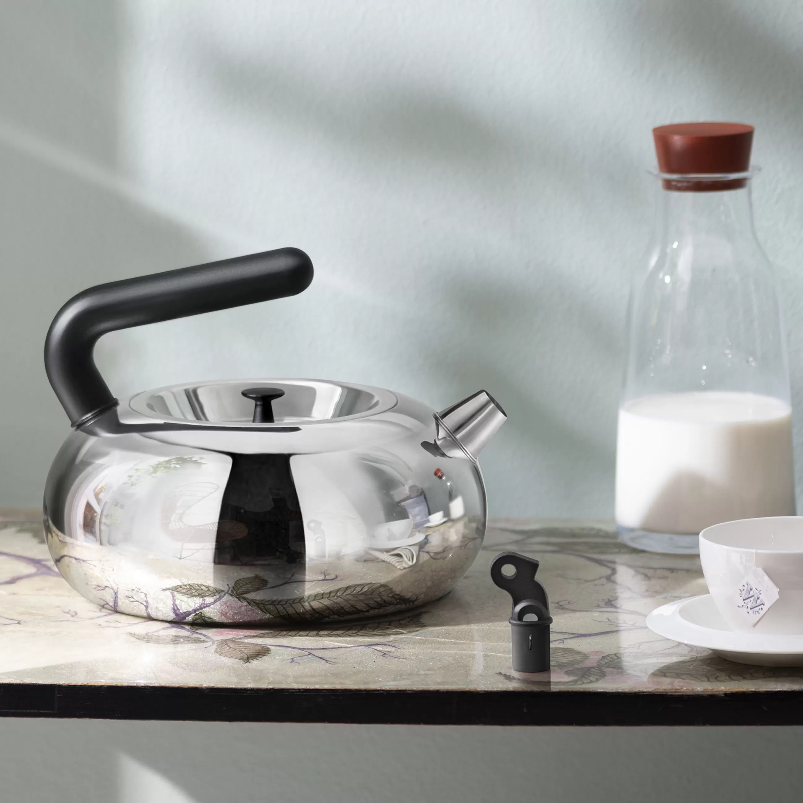 Theieres Et Bouilloires>Alessi Bouilloire Bulbul Argent Metal / 2,5L - Induction / 100 Values Collection - Acier - Noir