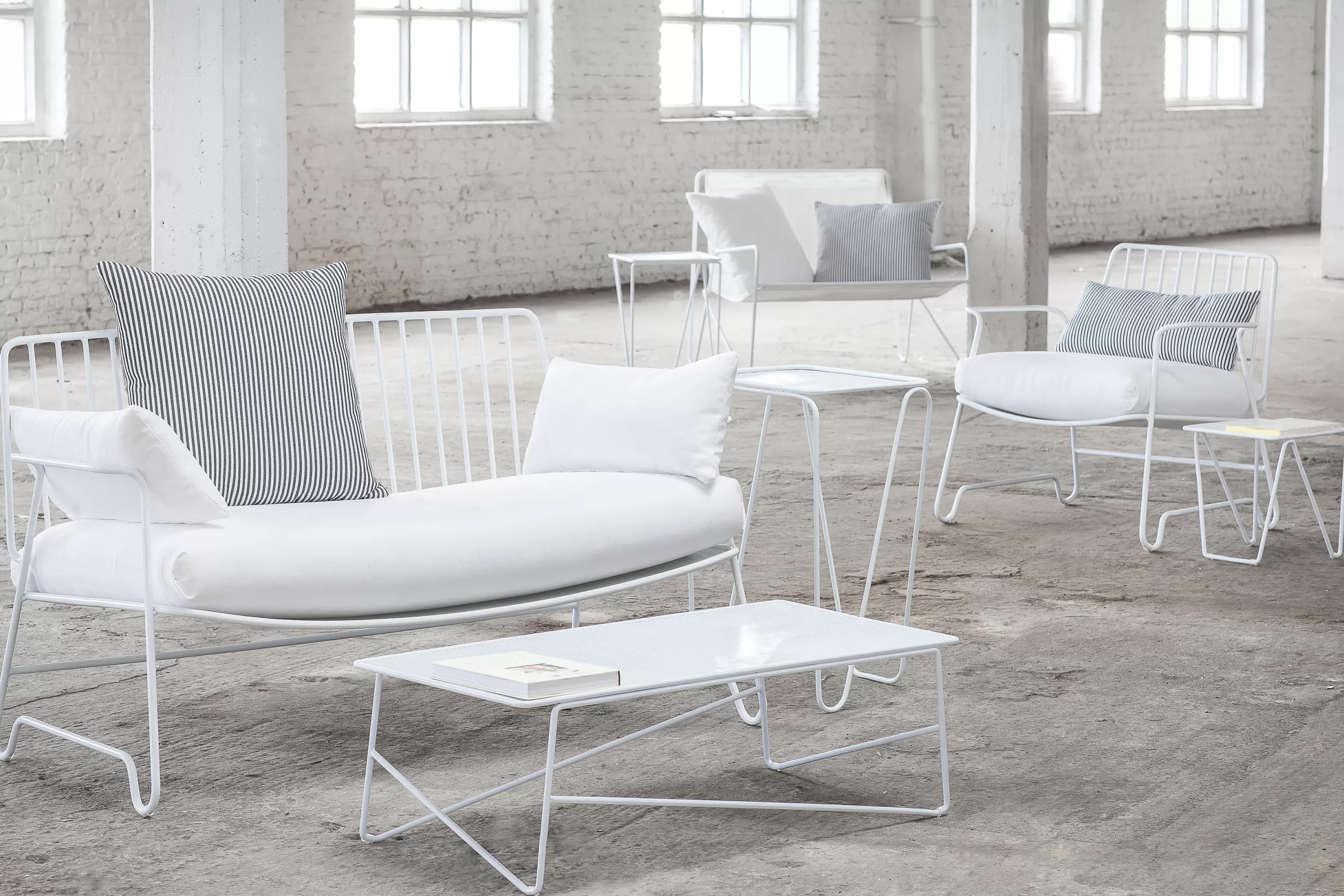 Canapés De Jardin>Serax Canape De Jardin 2 Places Fish & Fish Metal / L 131 Cm - Sans Coussin - Blanc