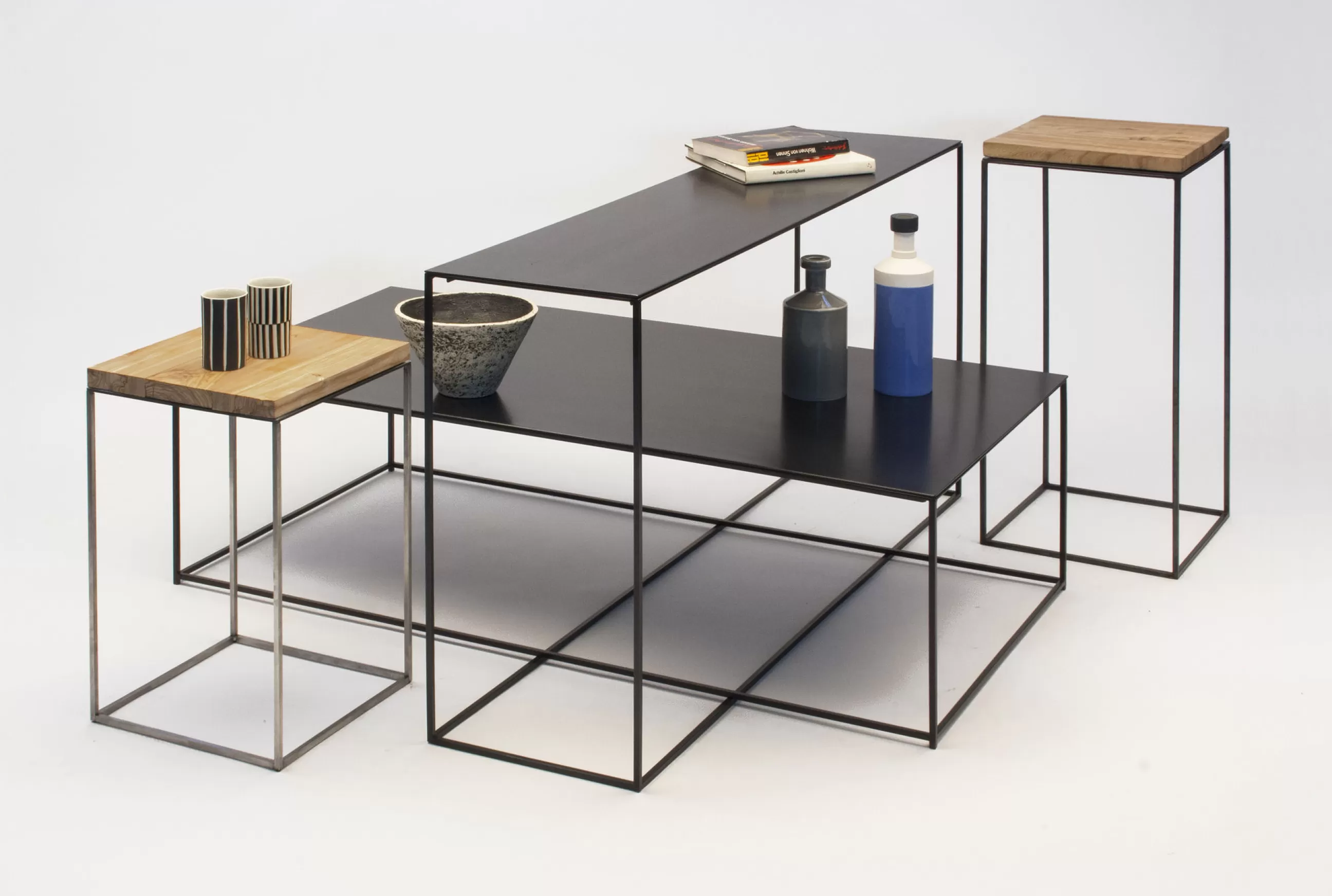 Consoles>Zeus Console Basse Slim Irony Metal Noir / 124 X 31 X H 64 Cm - Noir Cuivre