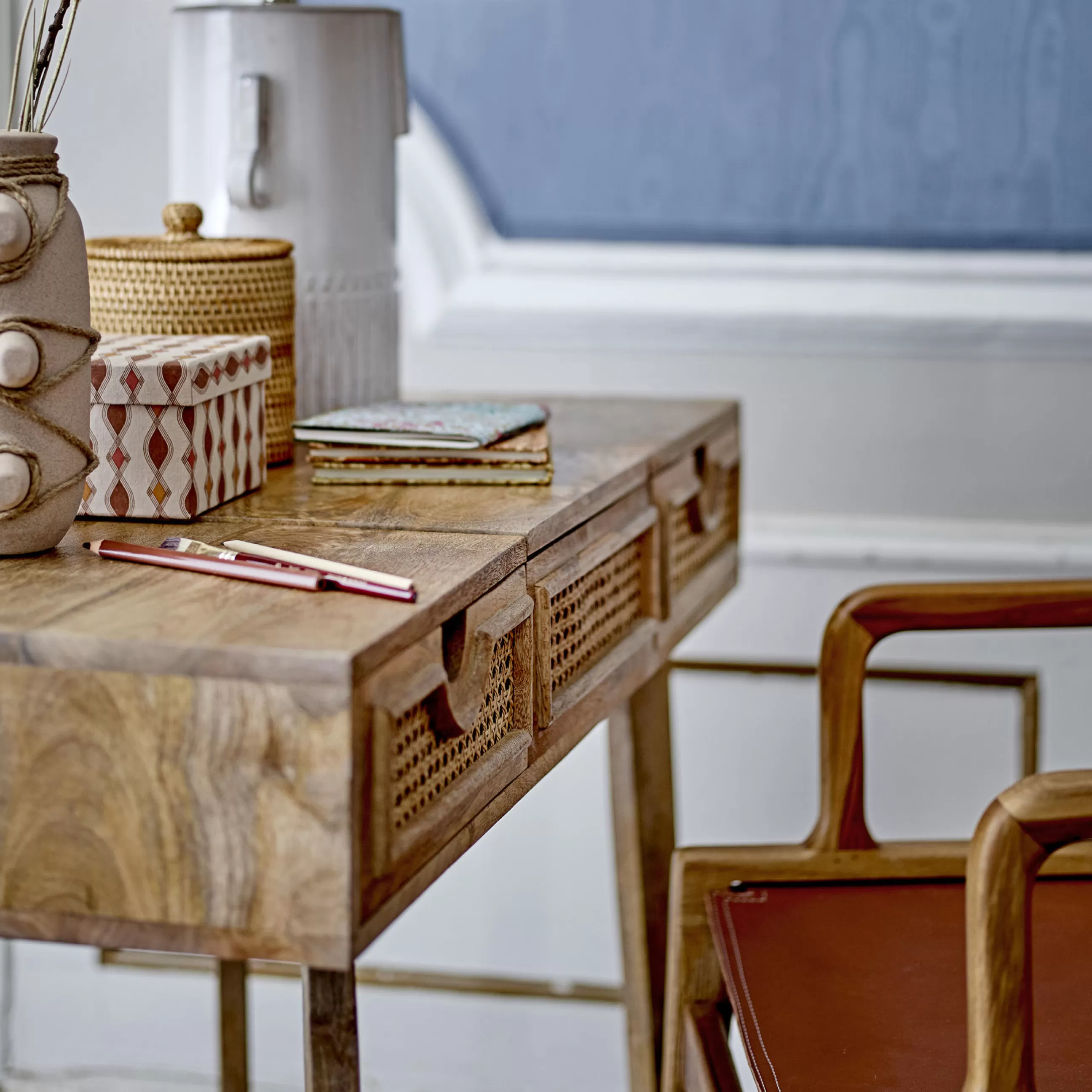 Consoles>Bloomingville Console Perth Bois Naturel / Miroir Rabattable - L 102 X P 45 X H 76 Cm - Bois Naturel - Rotin Naturel