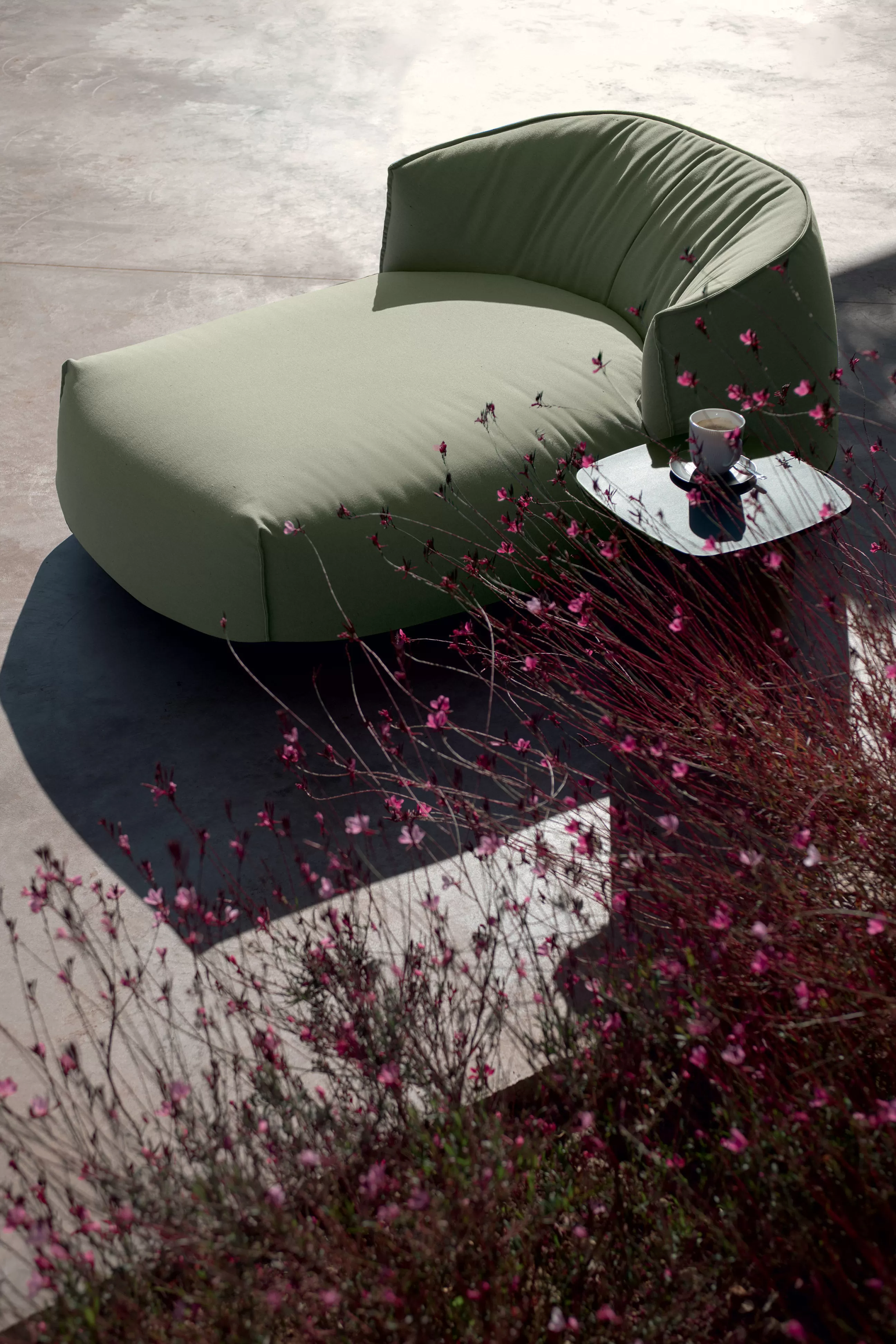 Bains De Soleil Chaises Longues Et Hamacs>Kristalia Dormeuse Exterieur Brioni Outdoor Tissu Vert / L 107 X P 156 Cm - Rembourre - Noir - Vert Mousse