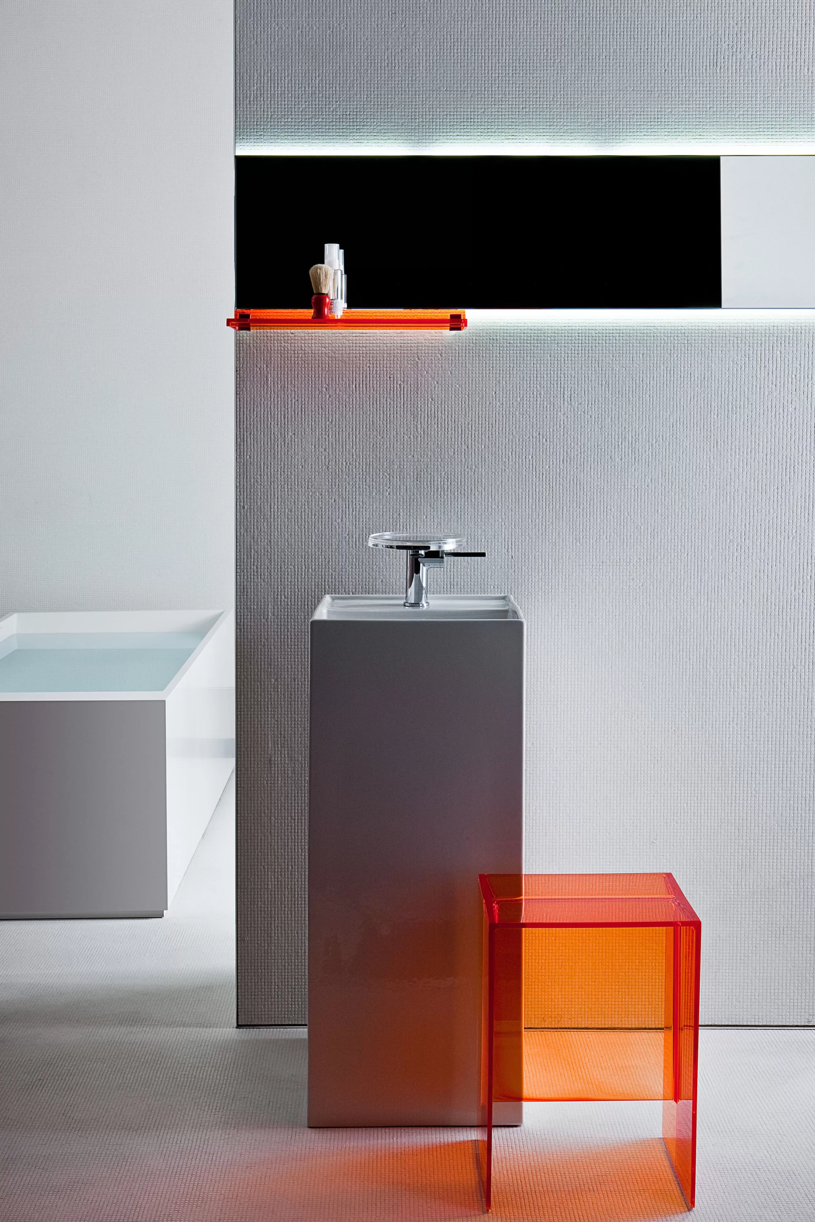 Accessoires Salle De Bains>Kartell Etagere Shelfish Plastique Marron / L 45 Cm - Ambre
