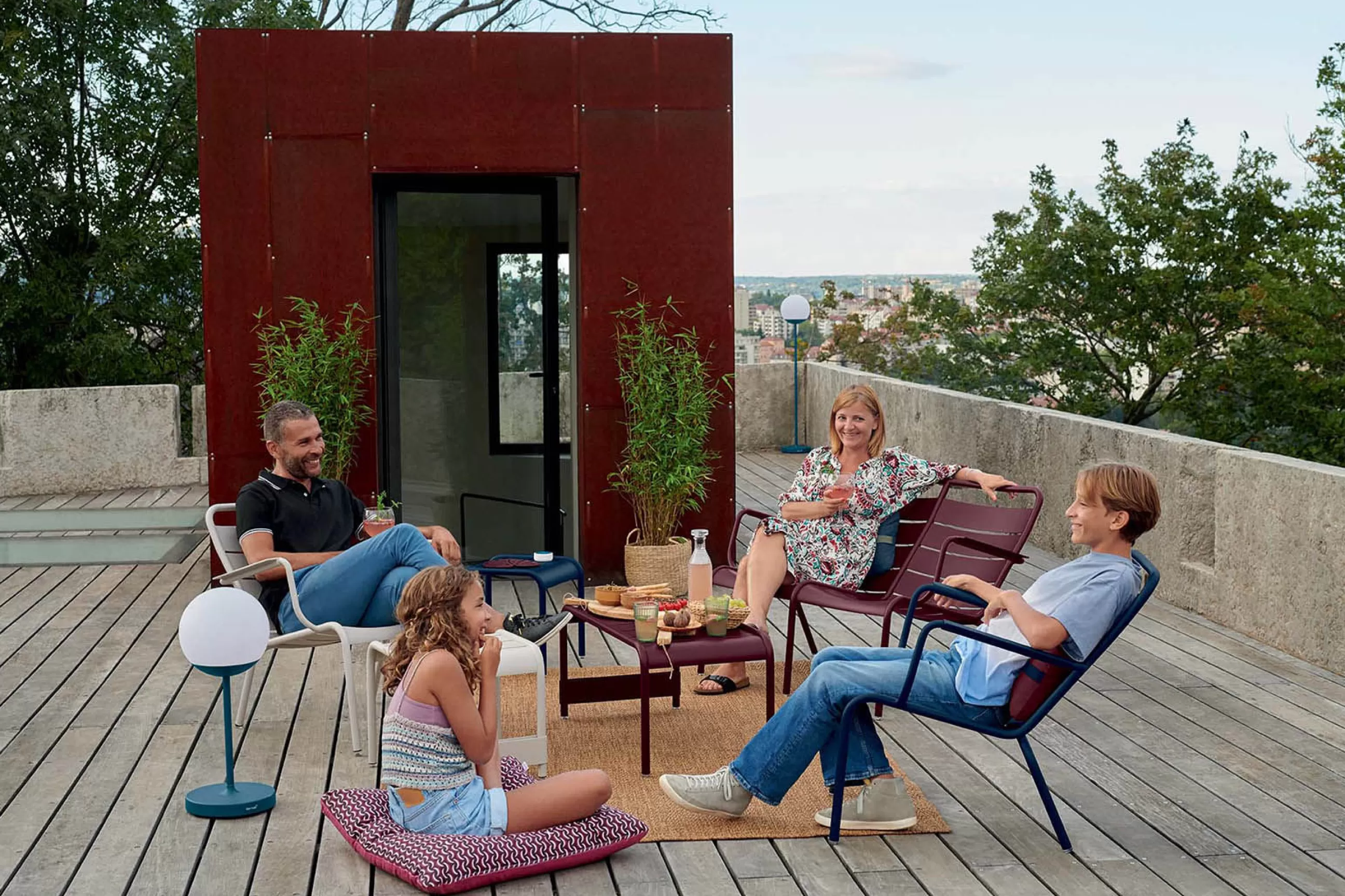 Fauteuils De Jardin>Fermob Fauteuil Bas Luxembourg Metal Rouge / Aluminium - Cerise Noire