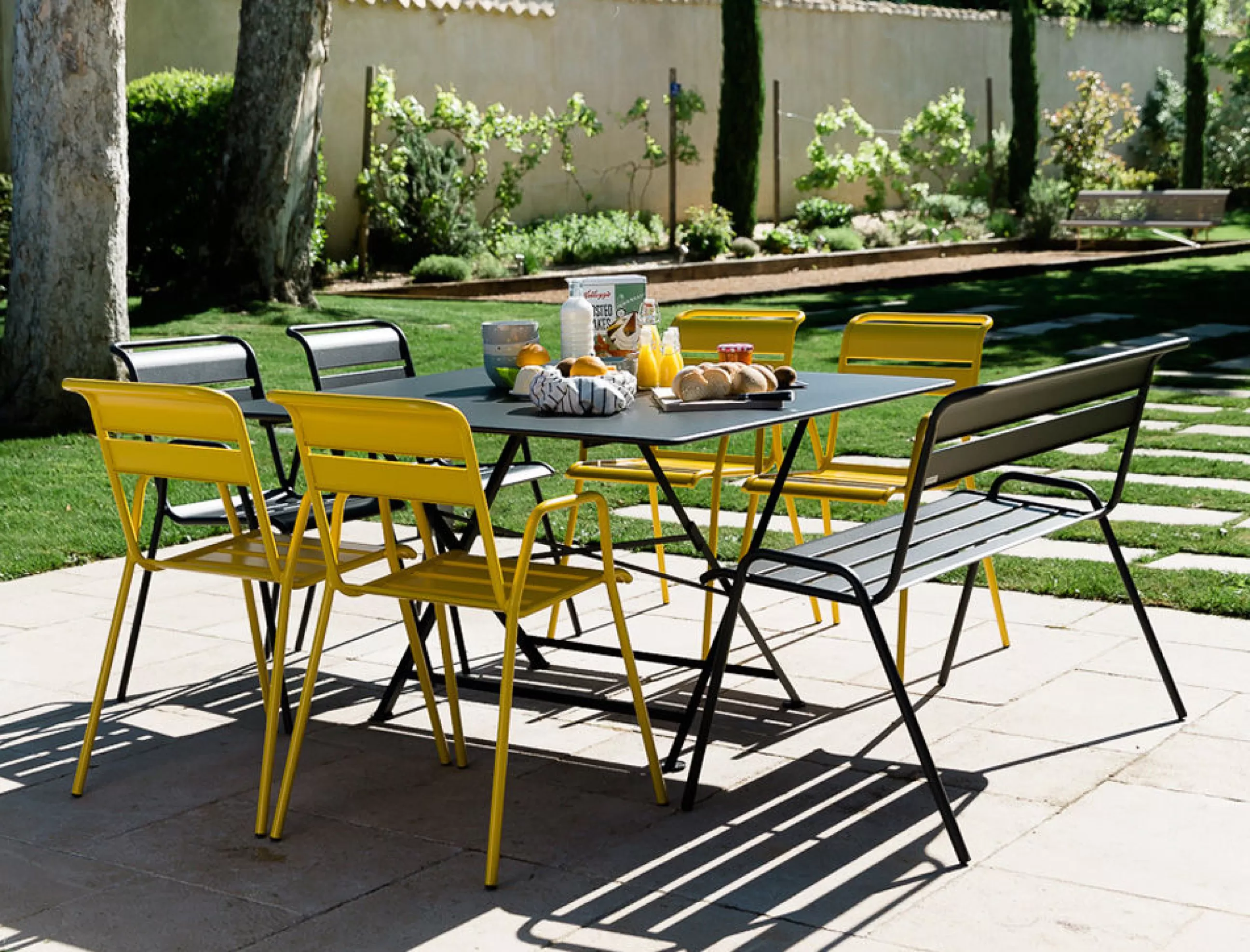 Chaises De Jardin>Fermob Fauteuil Bridge Empilable Monceau Metal Bleu / L 52 Cm - Bleu Acapulco