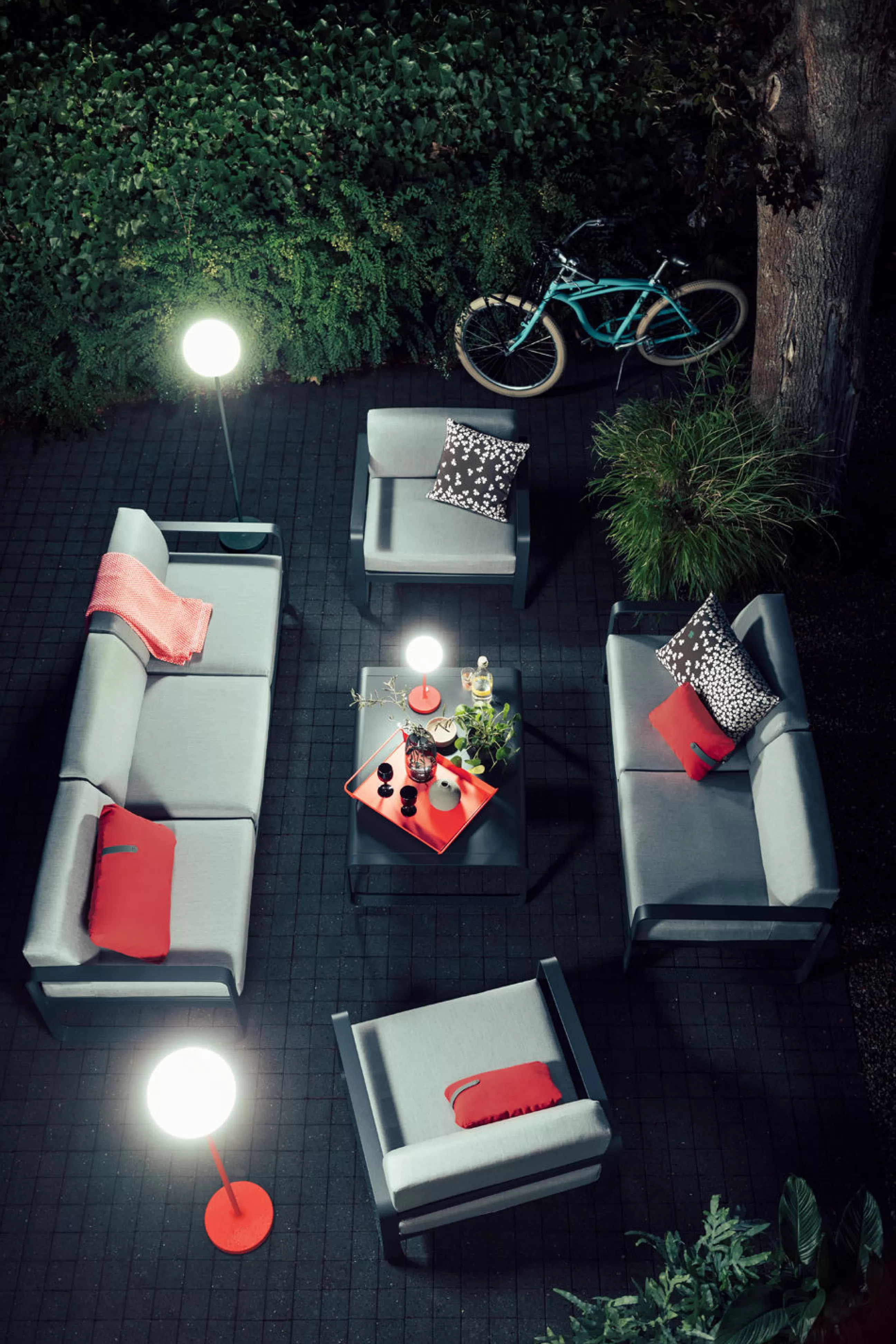 Luminaires D'extérieur>Fermob Lampadaire D'extérieur Sans Fil Mooon! Led Metal Plastique Vert / H 134 Cm - Bluetooth - Cactus