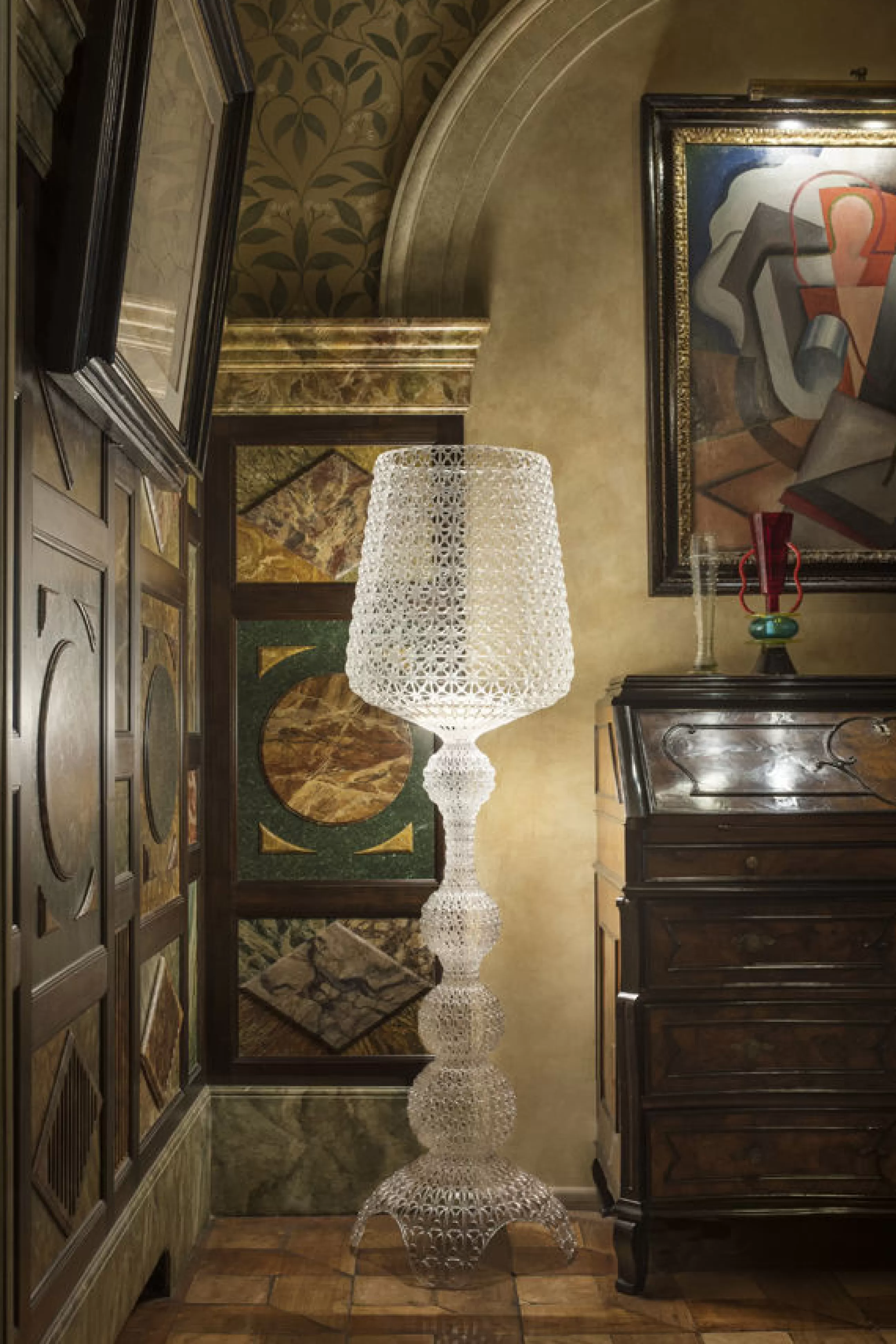 Led>Kartell Lampadaire Kabuki Indoor Plastique Transparent / Led - Pour L'Interieur - H 165 Cm - Cristal