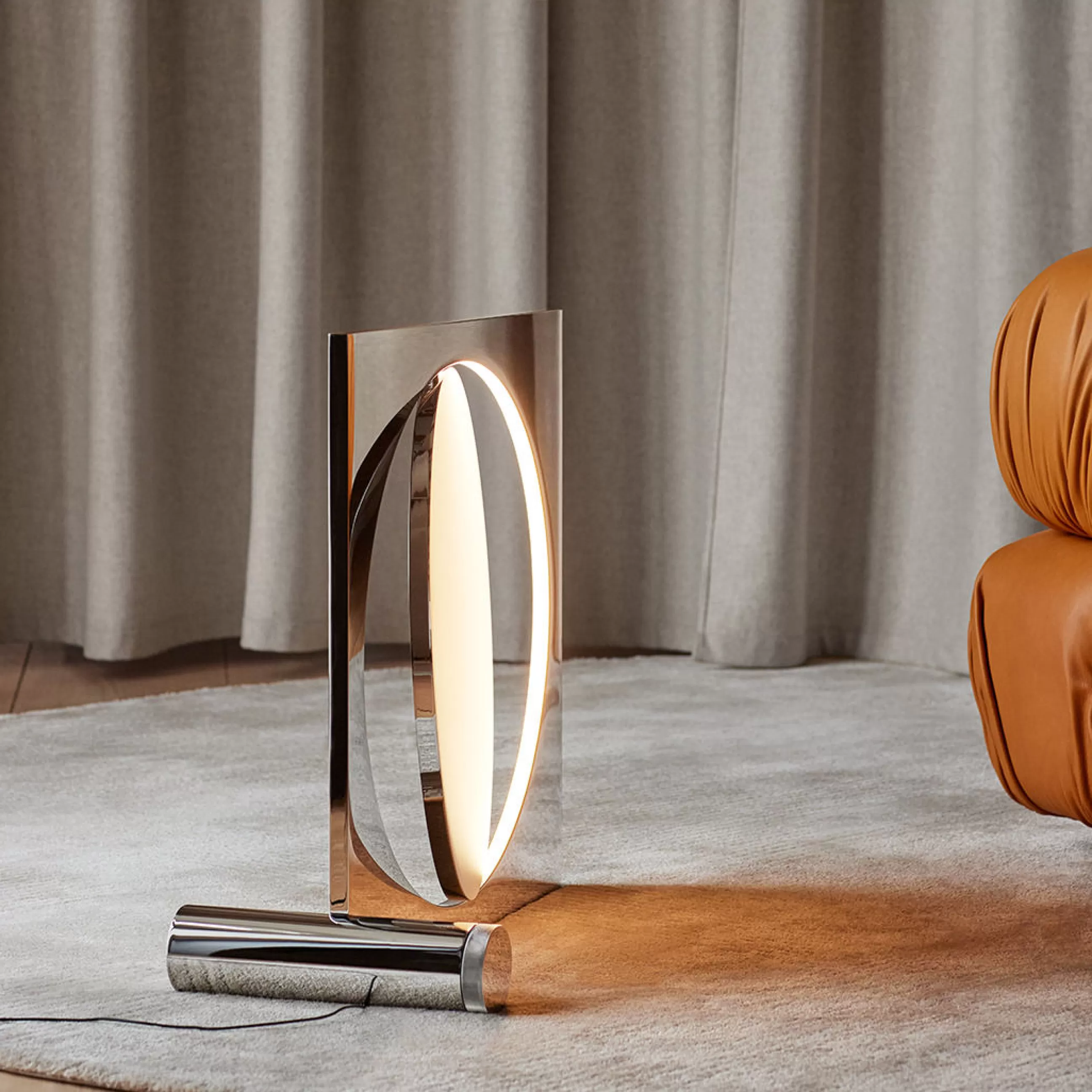 Lampes De Sol>Louis Poulsen Lampe A Poser Moonsetter Led Metal / L 64 X H 60 Cm - Edition Limitee - Blanc - Chrome