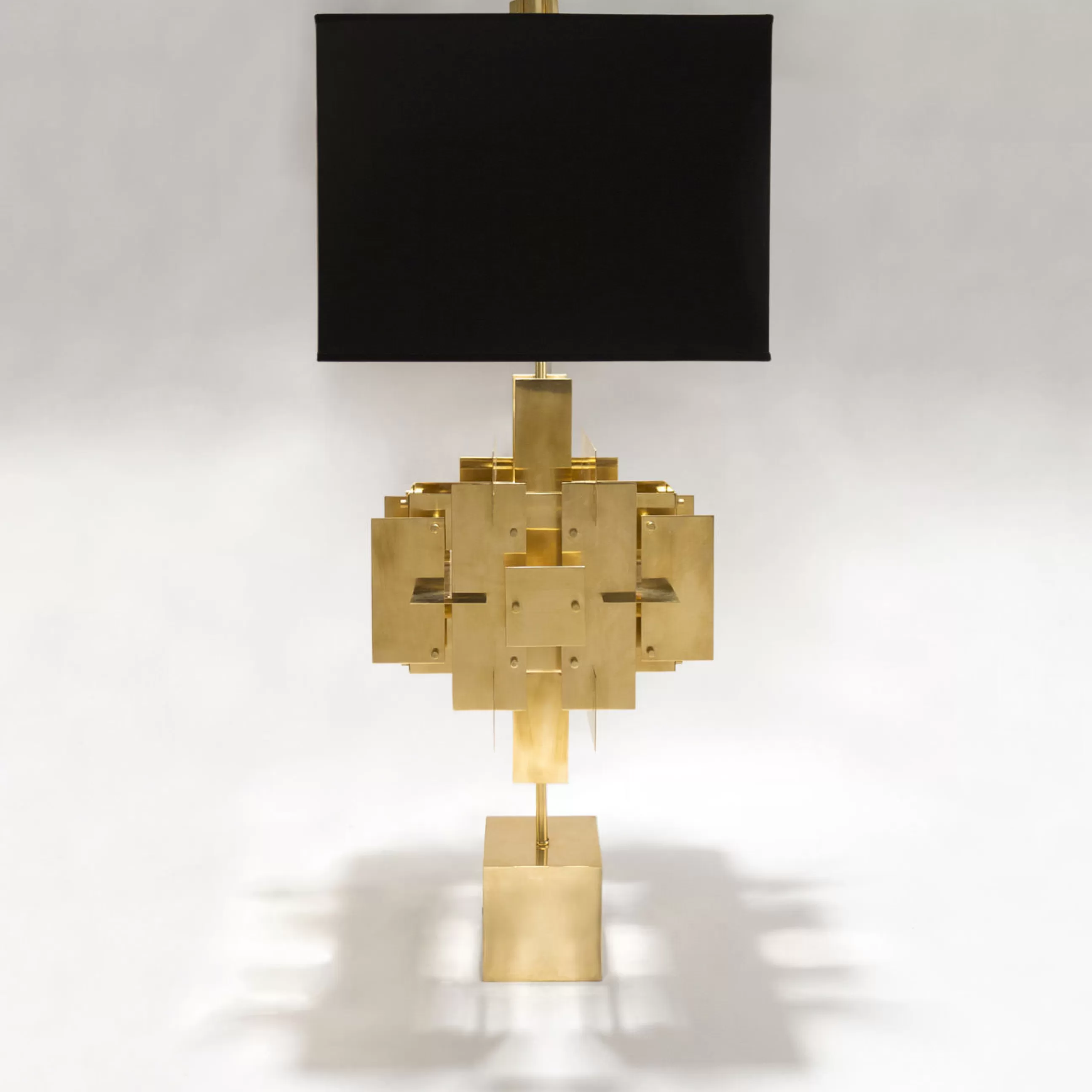Lampes De Sol>Jonathan Adler Lampe A Poser Puzzle Metal Tissu Noir Or / H 94 Cm - Laiton - Noir