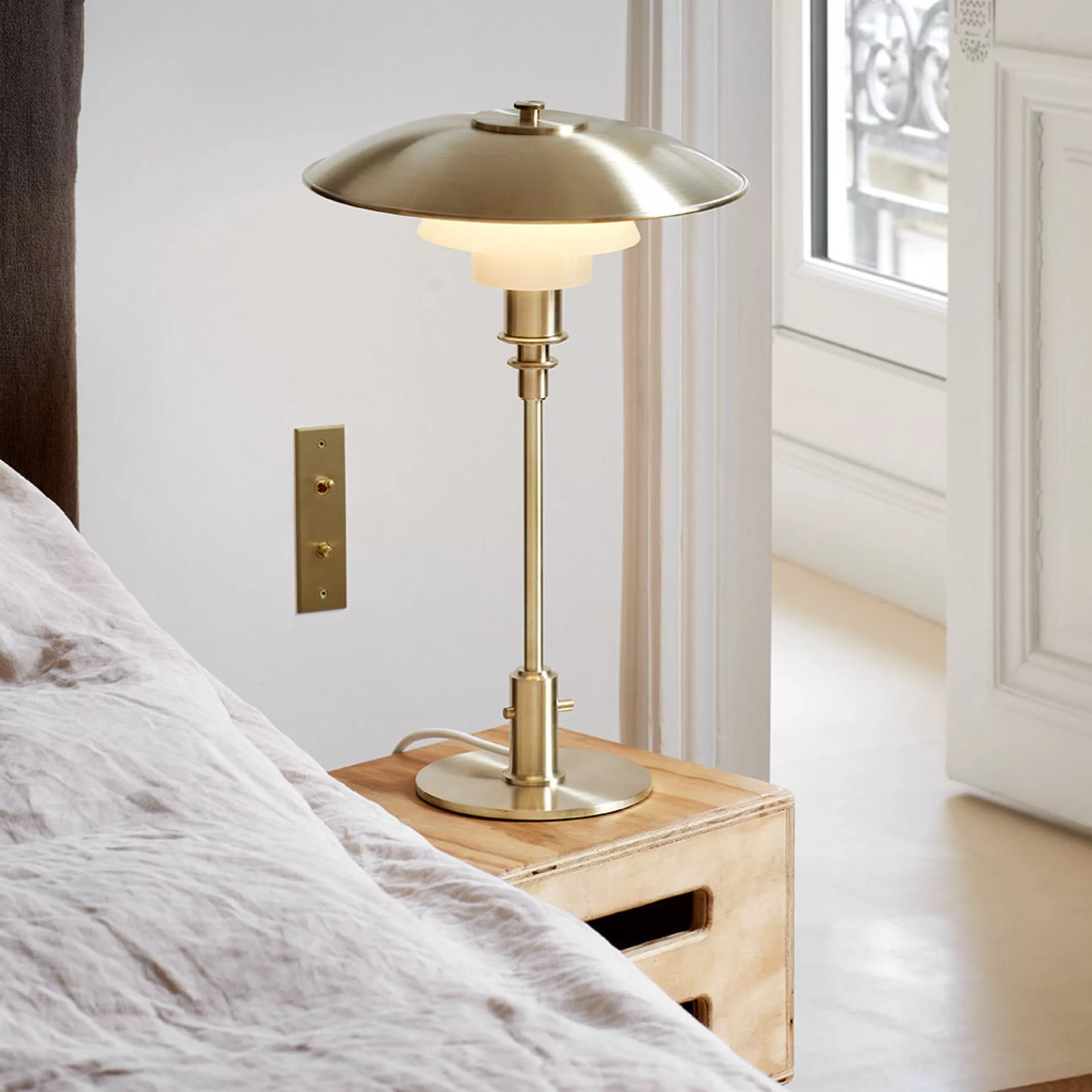 Lampes De Bureau>Louis Poulsen Lampe De Table Ph 3/2 Verre Or Metal / 1927 - Laiton / Edition Limitee - Blanc - Laiton