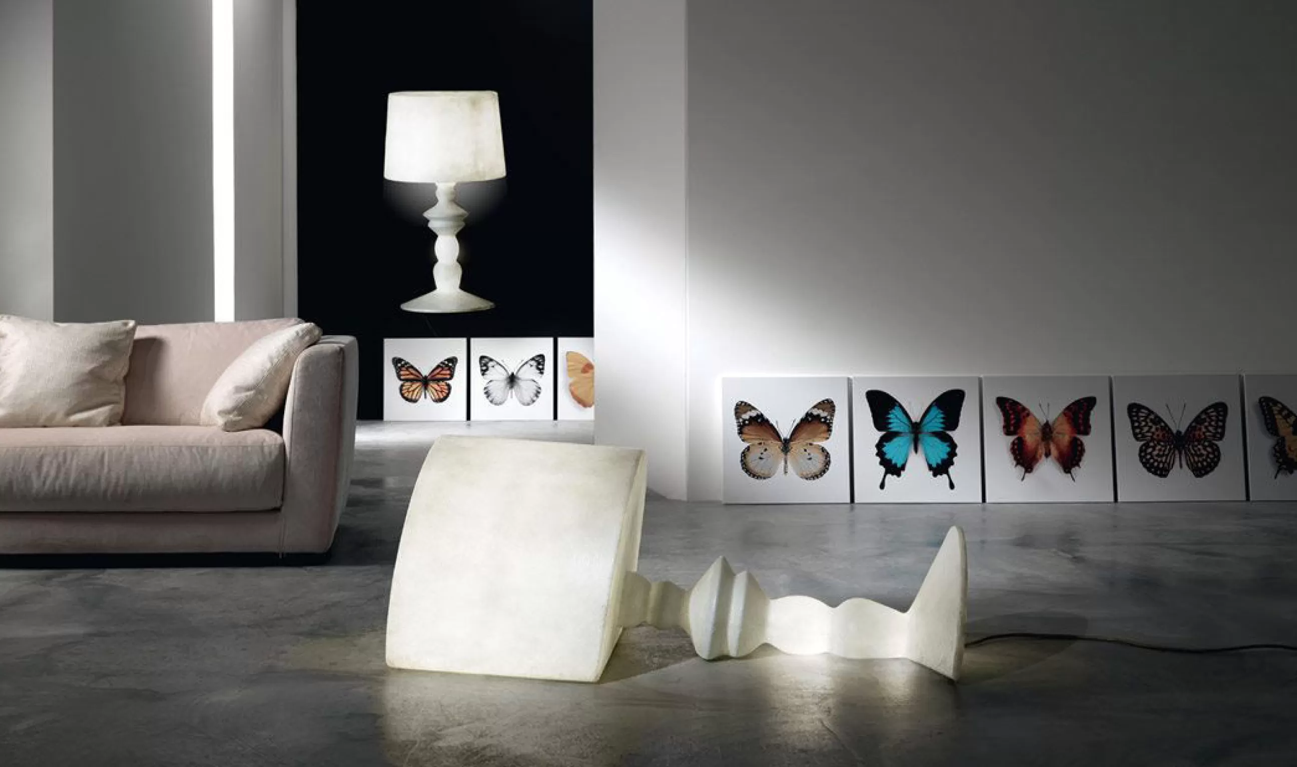 Lampes De Sol>Karman Lampe D'extérieur Alibabig Led Plastique/ Applique - Fibre De Verre - L 130 Cm - Blanc