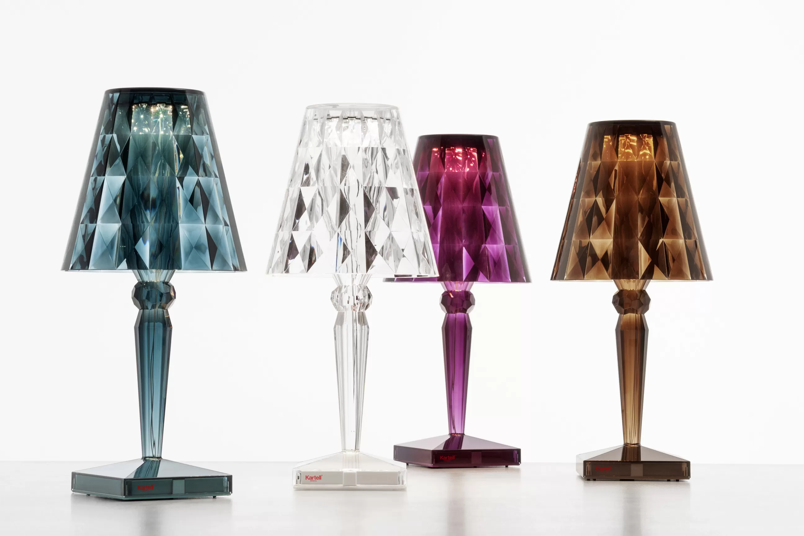 Luminaires D'extérieur>Kartell Lampe Exterieur Sans Fil Rechargeable Big Battery Led Plastique Transparent Plastique Transparent / H 37 Cm - Usb - Cristal