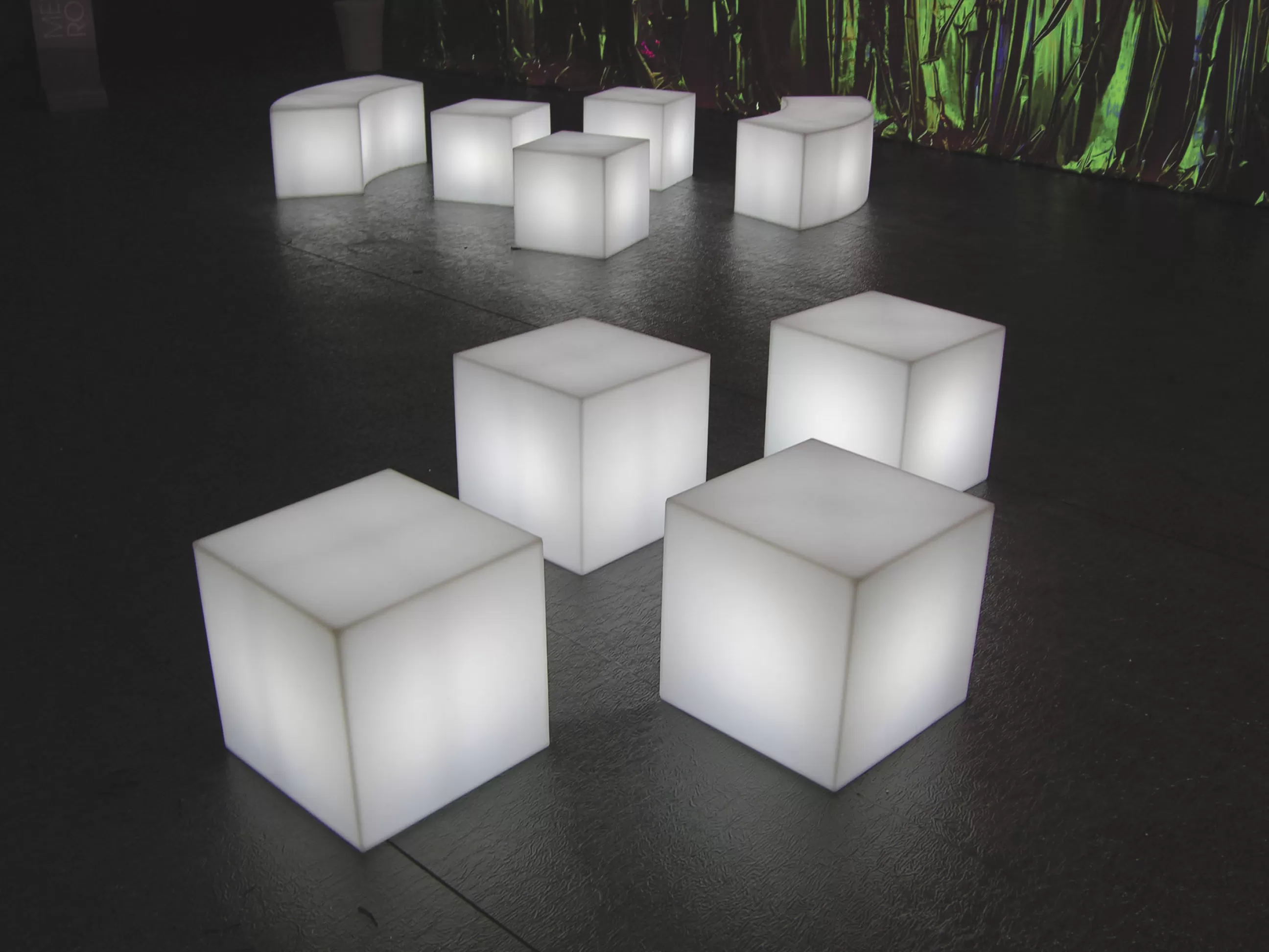 Luminaires D'extérieur>Slide Lampe Exterieur Sans Fil Rechargeable Cubo Led Rgb Plastique / Tabouret Lumineux - Blanc