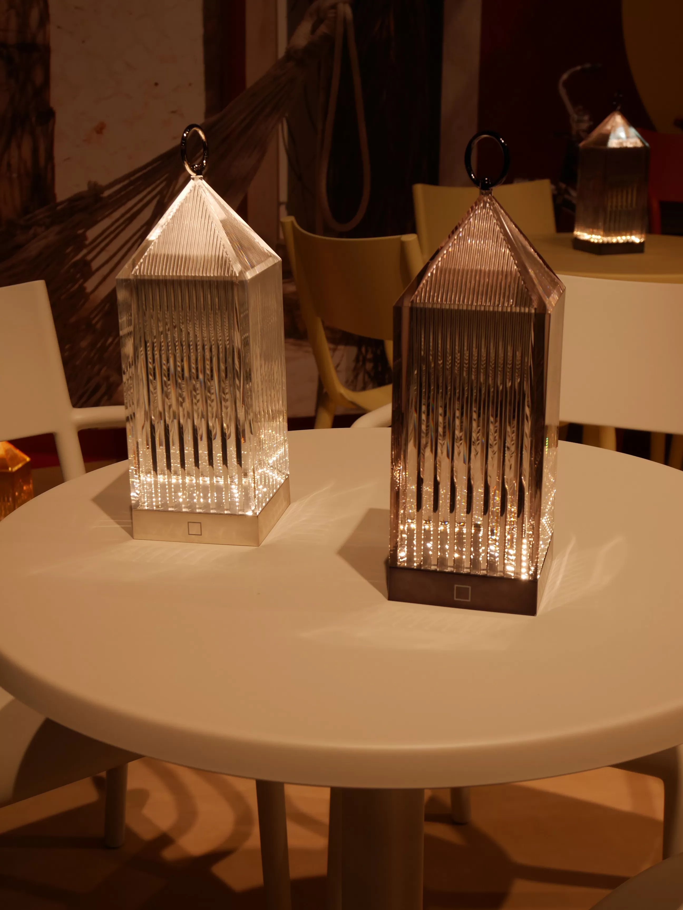 Luminaires D'extérieur>Kartell Lampe Exterieur Sans Fil Rechargeable Lantern Led Plastique Transparent Plastique Transparent - Cristal
