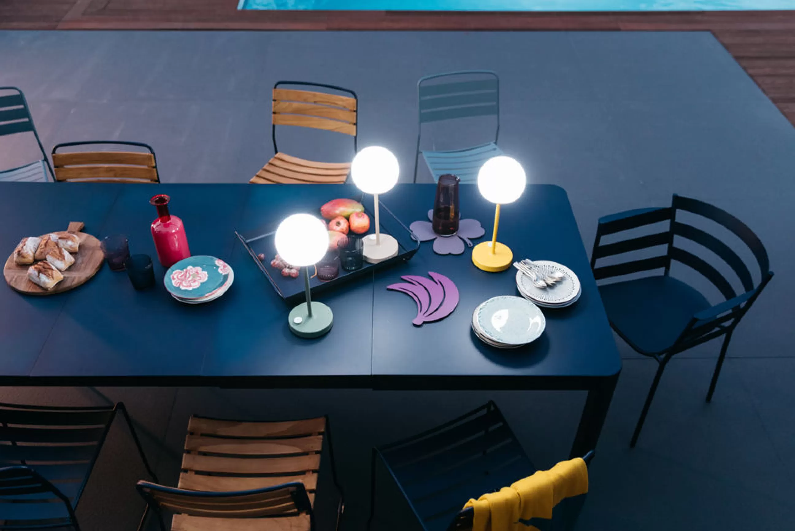 Luminaires D'extérieur>Fermob Lampe Exterieur Sans Fil Rechargeable Mooon! Led Metal Plastique Jaune / H 41 Cm - Usb - Miel