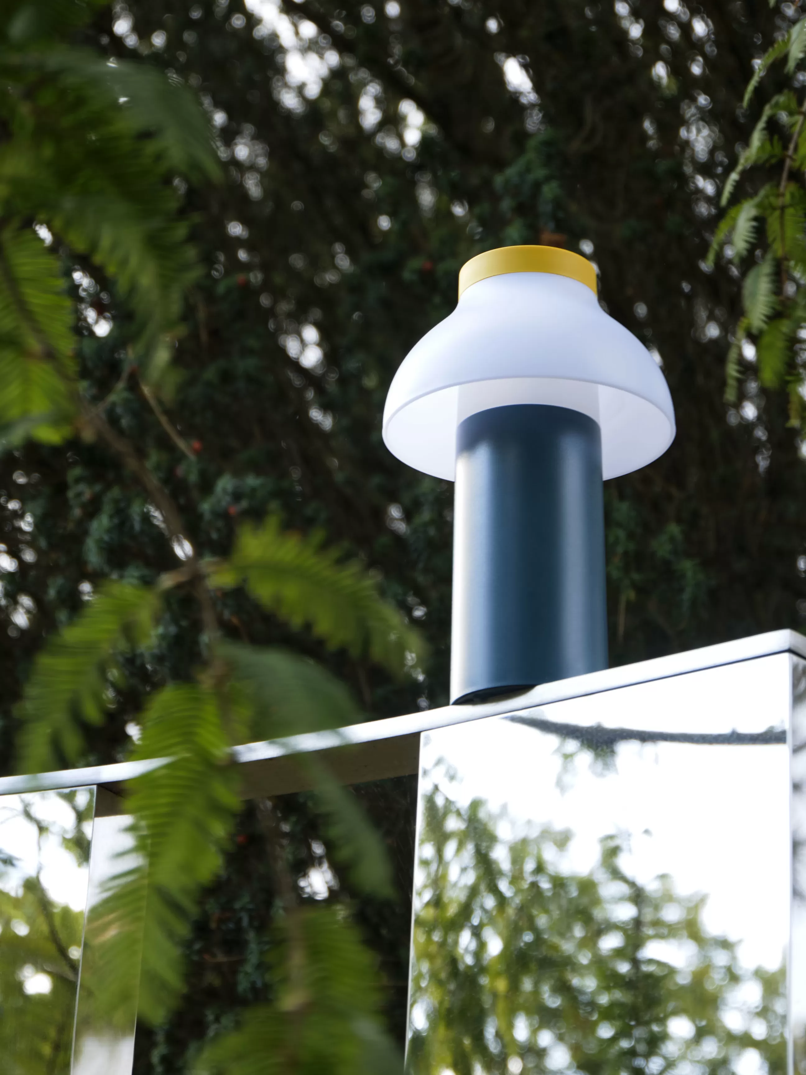 Lampes Sans Fil>Hay Lampe Exterieur Sans Fil Rechargeable Pc Portable Plastique Bleu Vert Plastique Multicolore / Pour L'Exterieur - Usb - Blanc - Jaune - Vert Ocean