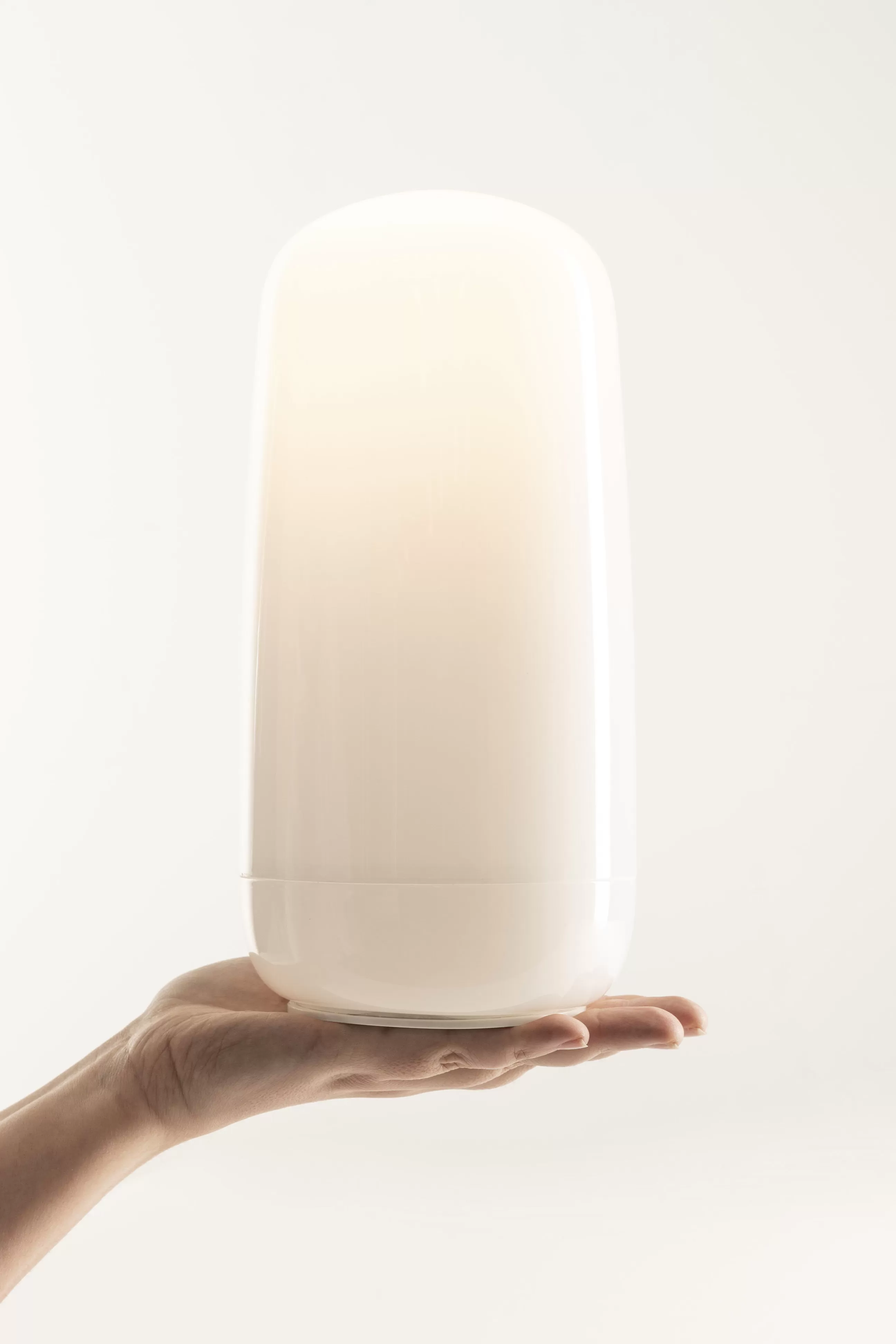 Lampes Sans Fil>Artemide Lampe Sans Fil Rechargeable Gople Portable Led Plastique/ H 26,7 Cm - Blanc