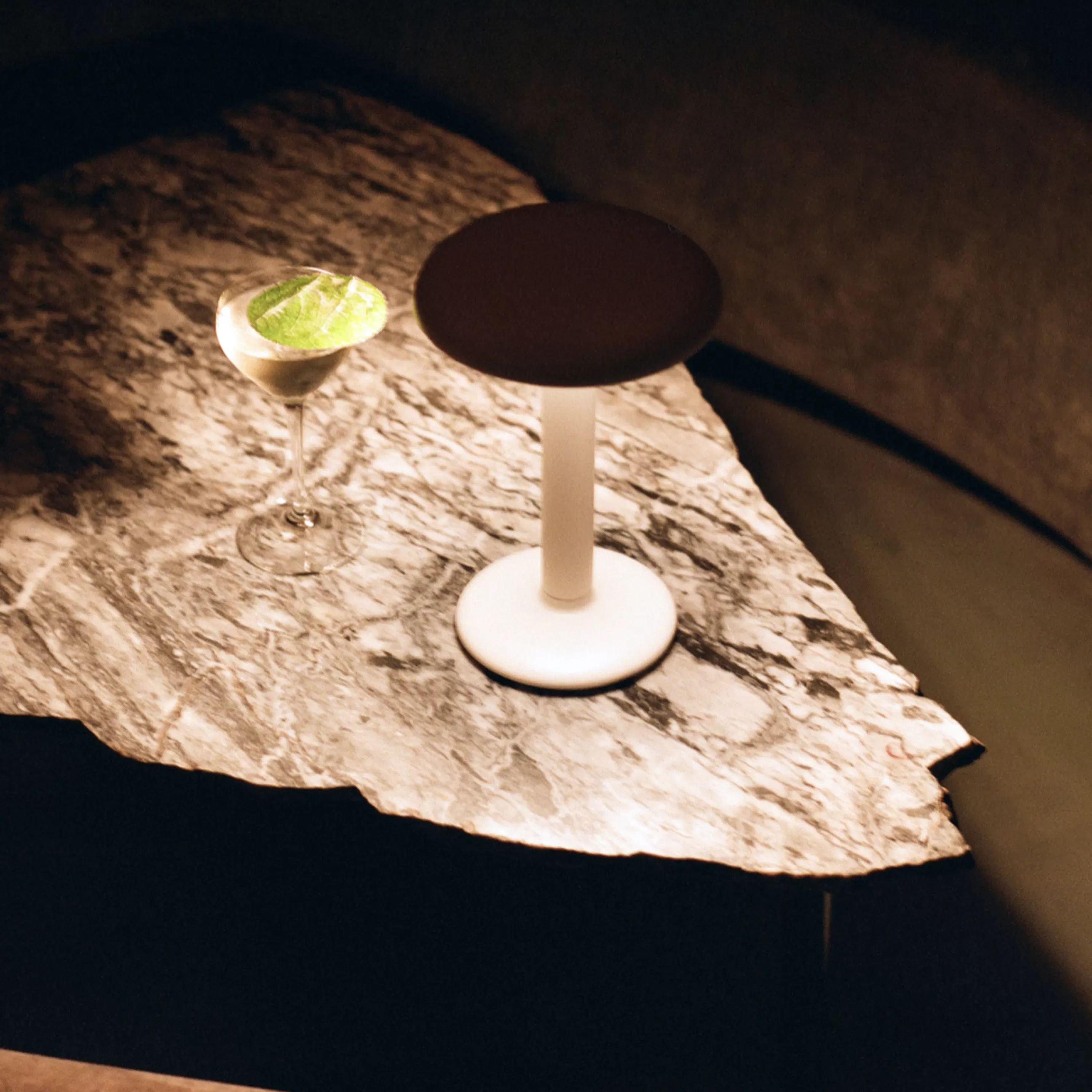 Lampes Sans Fil>Flos Lampe Sans Fil Rechargeable Gustave Led Metal Blanc / O 16 X H 23 Cm - Blanc Mat
