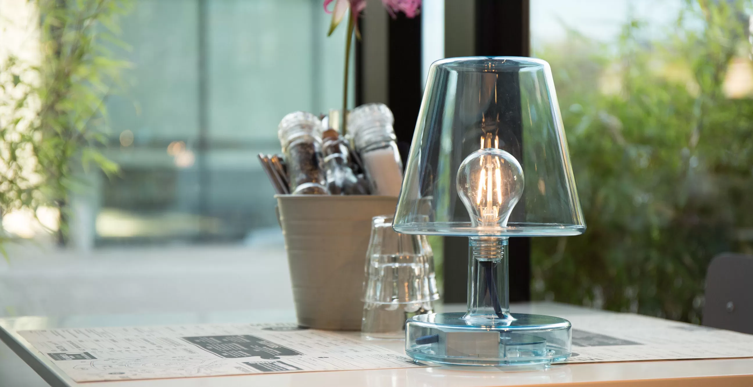 Lampes Sans Fil>Fatboy Lampe Sans Fil Rechargeable Transloetje Plastique Transparent / Led - O 16 X H 25 Cm - Rouge - Transparent