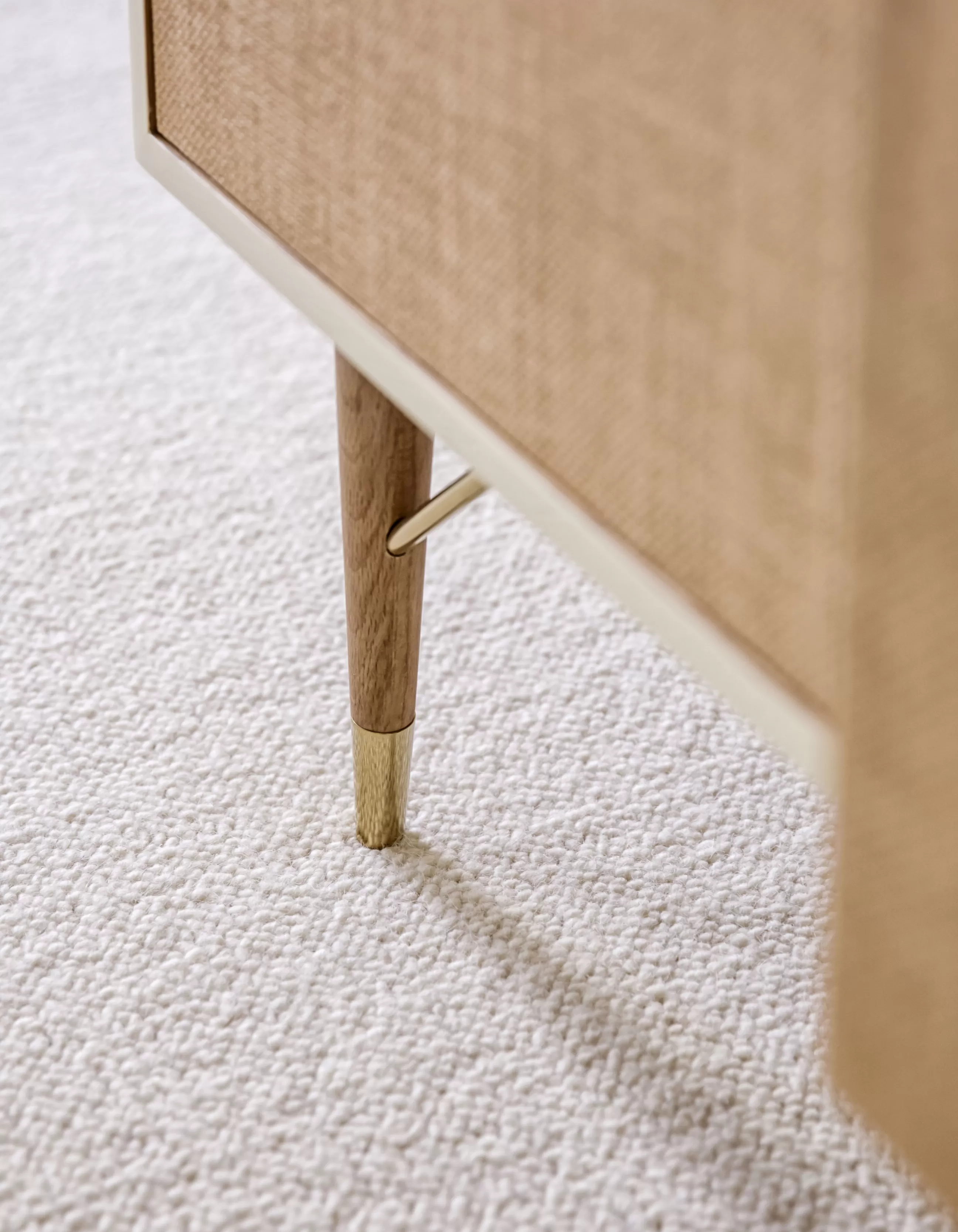 Commodes Buffets Armoires>RED Edition Meuble Tv  Fibre Vegetale Bois Blanc / L 160 X H 80 Cm - Fibre Naturelle & Laque - Chene Naturel - Ivoire - Laiton - Naturel