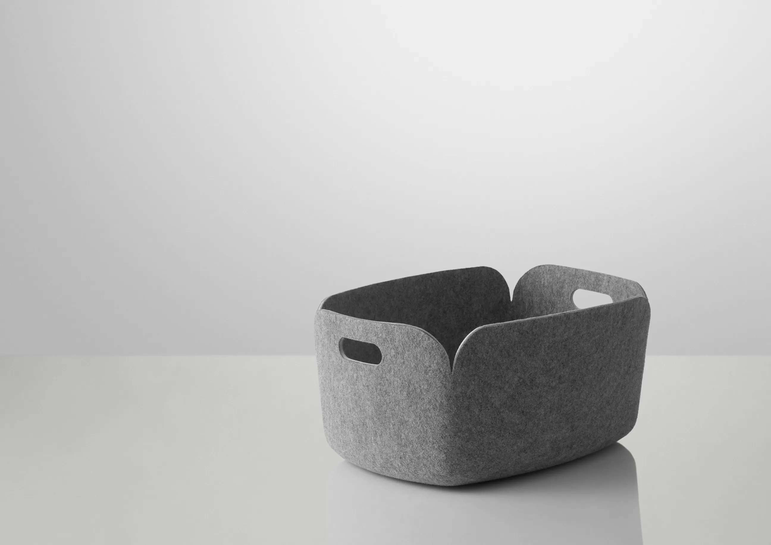 Accessoires Bureau>Muuto Panier Restore Tissu Gris /  35 X 48 Cm - Feutre 100% Recycle - Gris Clair