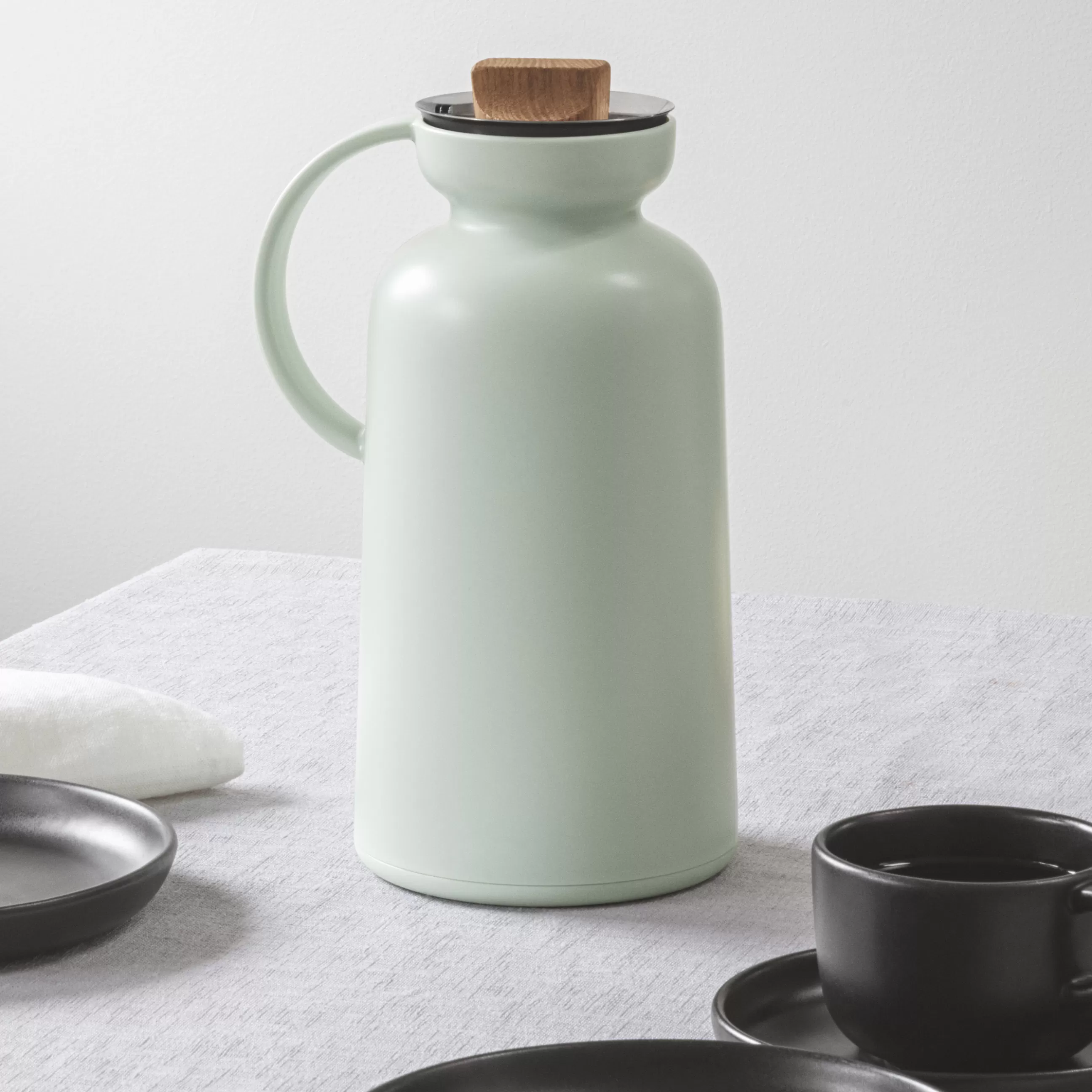 Carafes Et Décanteurs>Eva Solo Pichet Isotherme Silhouette Plastique Vert / 1 L - Bouchon Chene - Vert Sauge