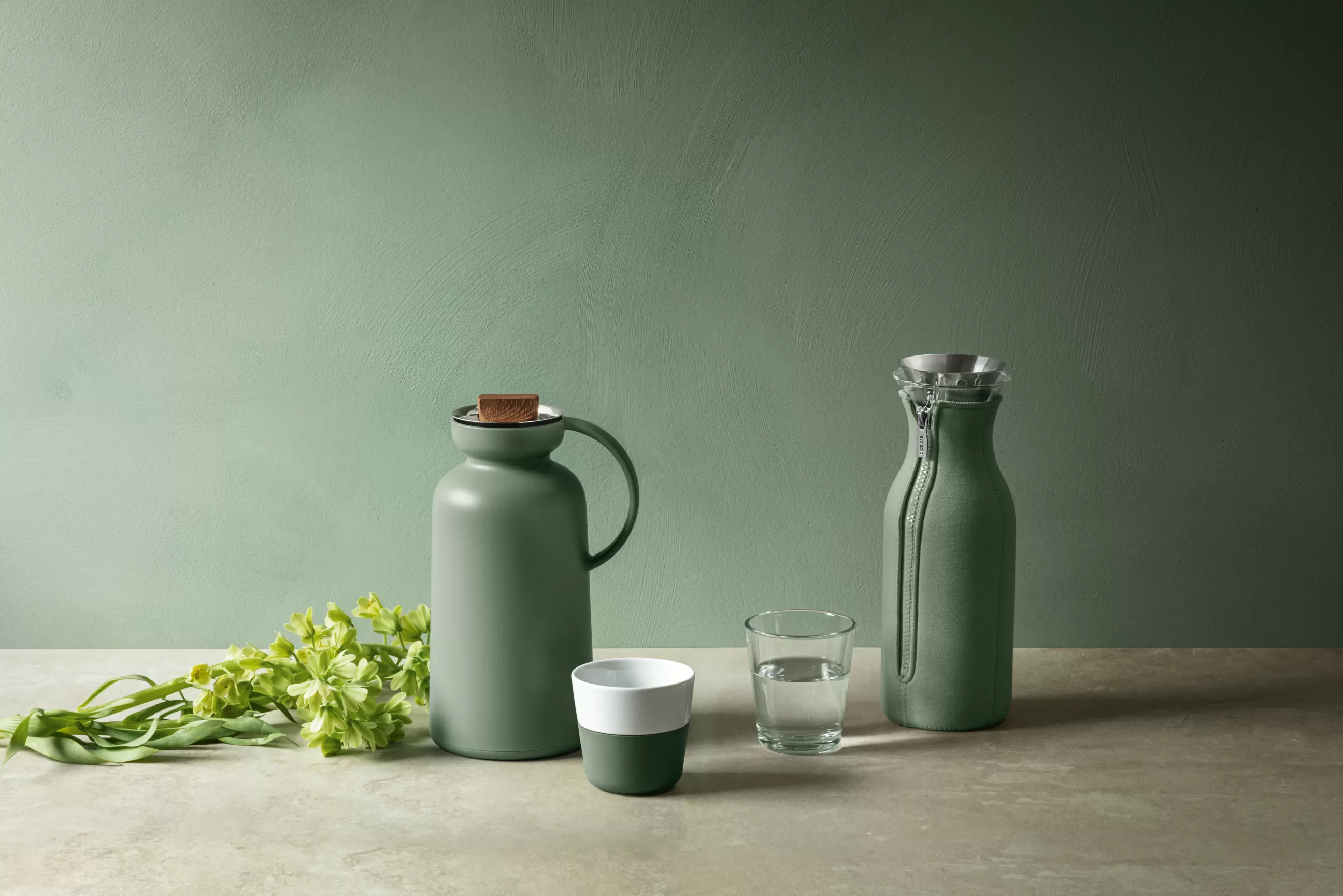 Carafes Et Décanteurs>Eva Solo Pichet Isotherme Silhouette Plastique Vert / 1 L - Bouchon Chene - Vert Cactus