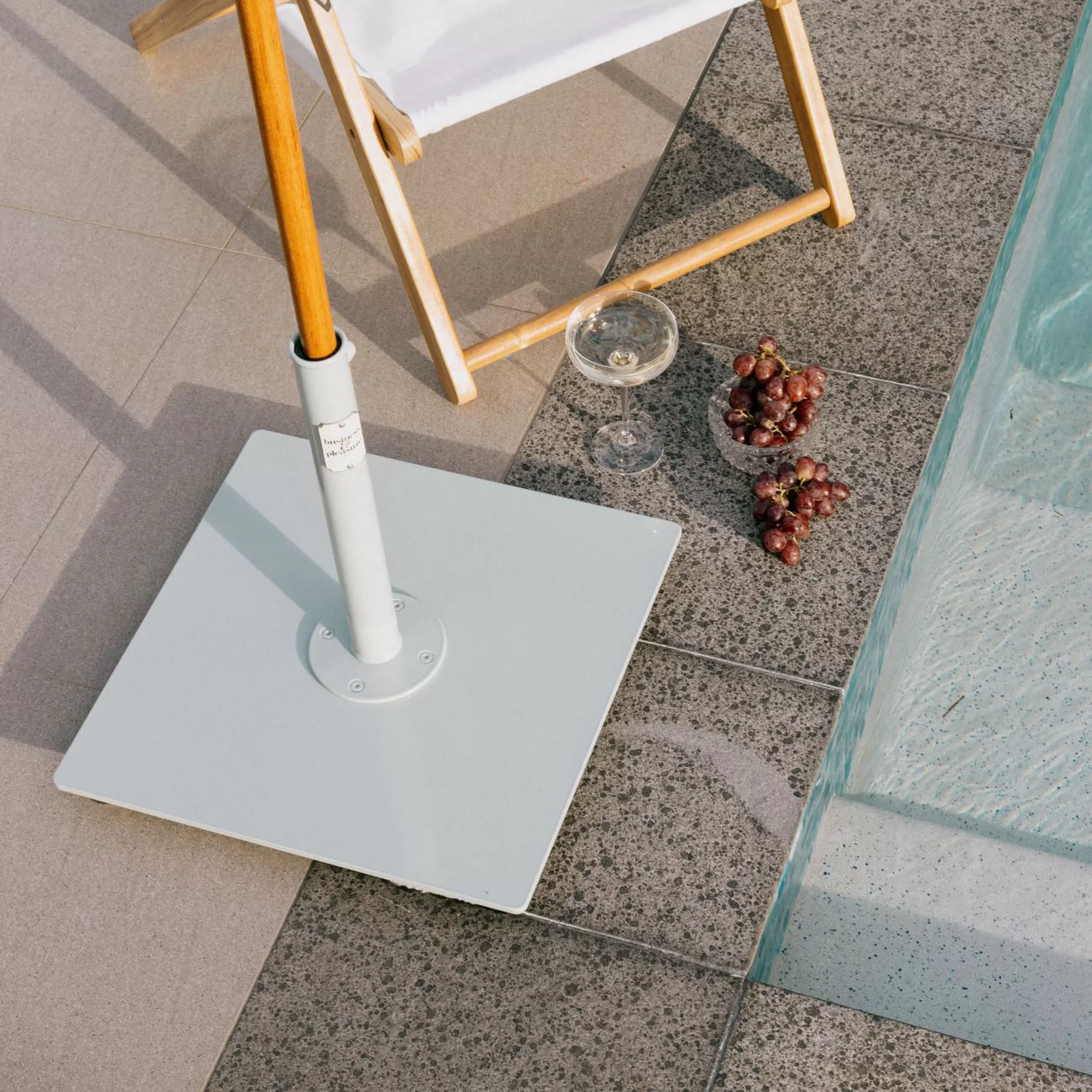 Parasols>BUSINESS & PLEASURE Pied De Parasol The Classic Metal Vert / 16 Kg - Pour Mat De 2,5 A 3,8 Cm - Vert Sauge