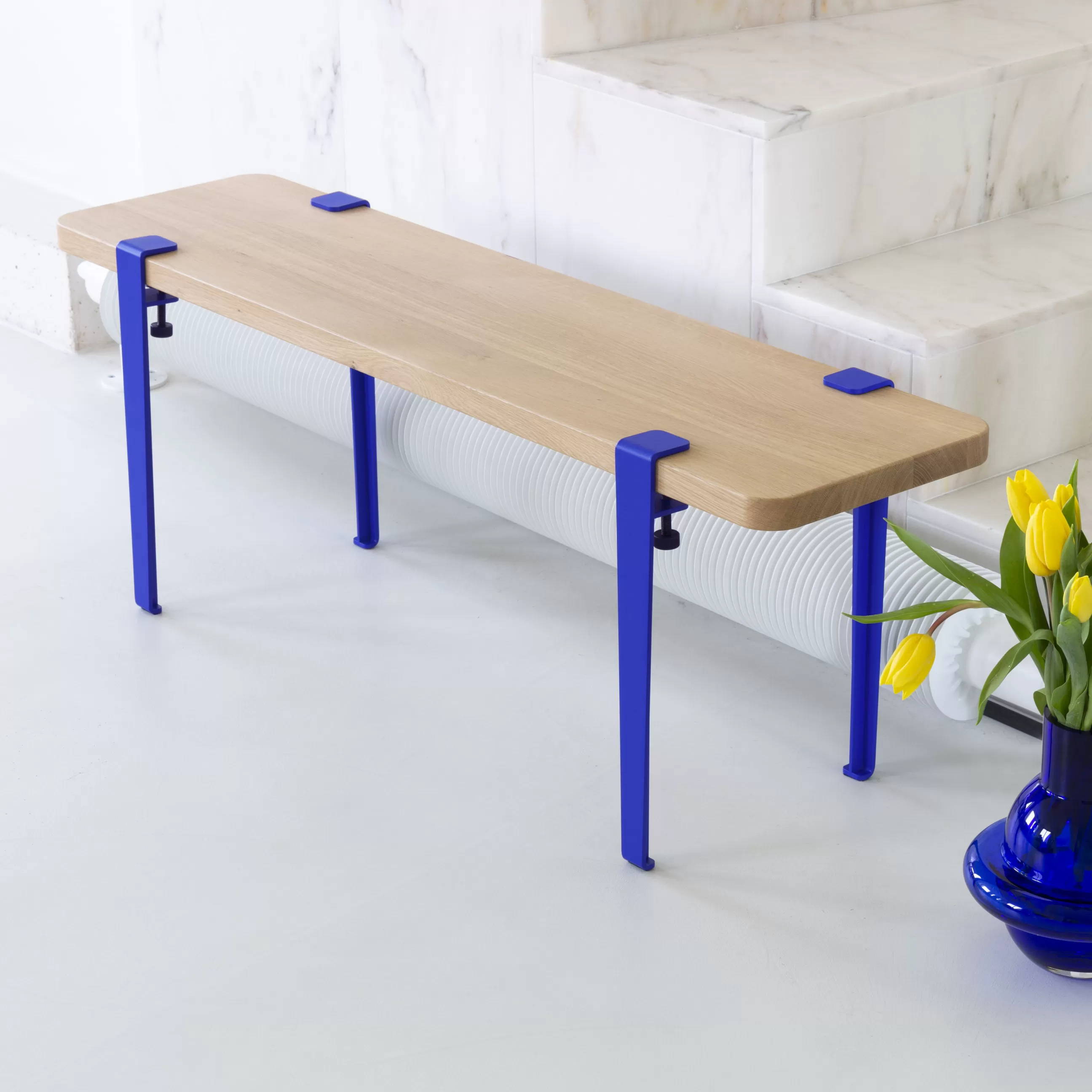 Bancs>TIPTOE Pied X Klein Blue® Edition Limitee Metal Bleu H 43 Cm / Fixation Etau - Pour Creer Tables Basse & Banc - Bleu Klein