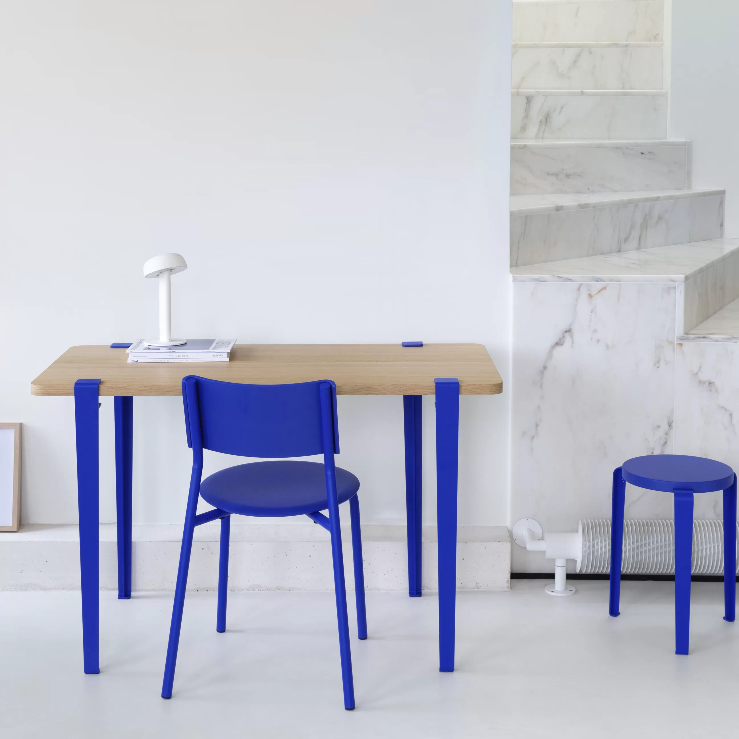 Tables>TIPTOE Pied X Klein Blue® Edition Limitee Metal Bleu H 75 Cm / Fixation Etau - Pour Creer Table & Bureau - Bleu Klein