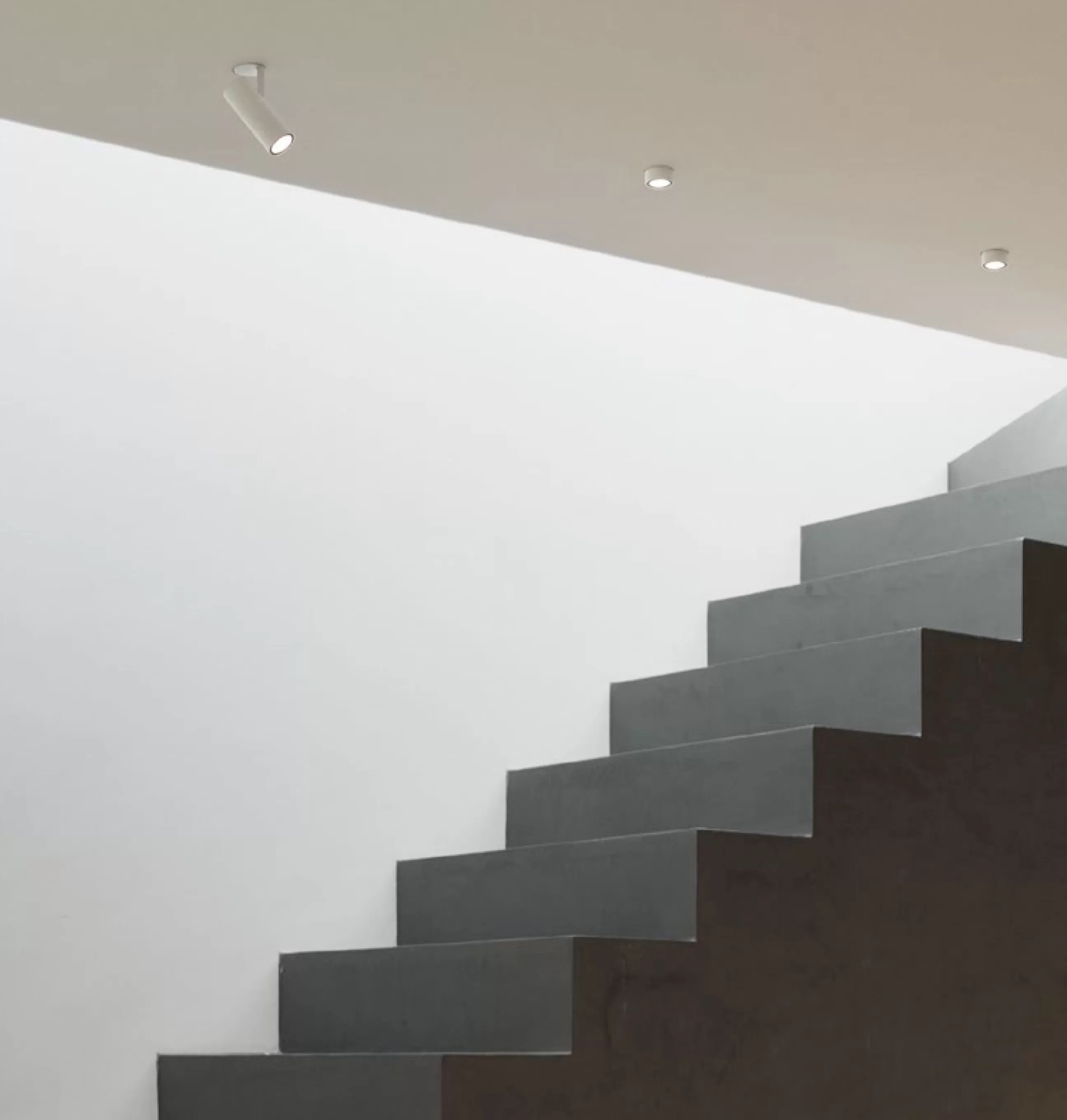 Led>Flos Plafonnier Encastre Find Me Monopoint Led Metal/ Spot Retractable Et Orientable - Blanc