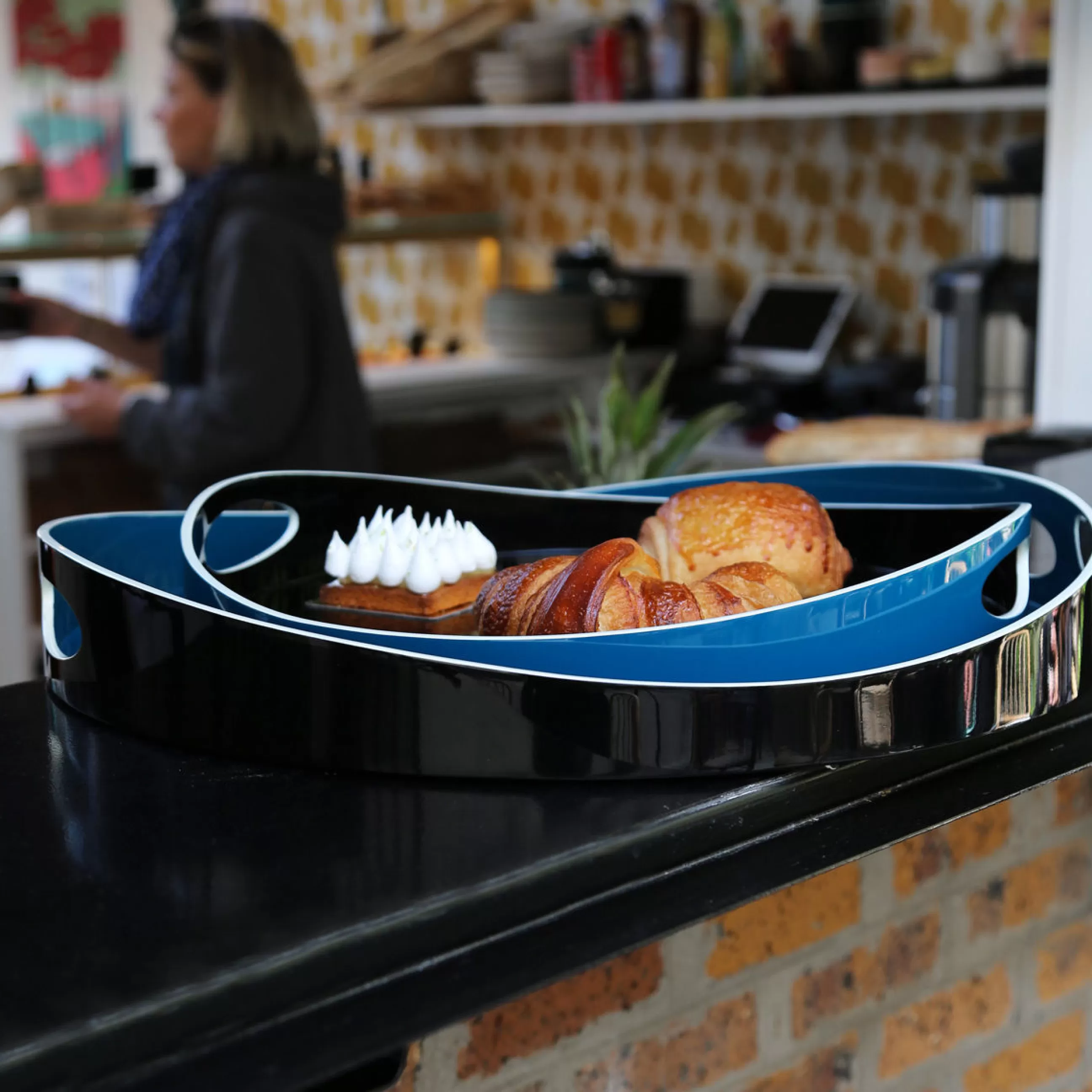 Plateaux Et Plats De Service>Maison Sarah Lavoine Plateau Basile Large Bois Bleu / Bois - O 50 Cm - Bleu Sarah - Noir