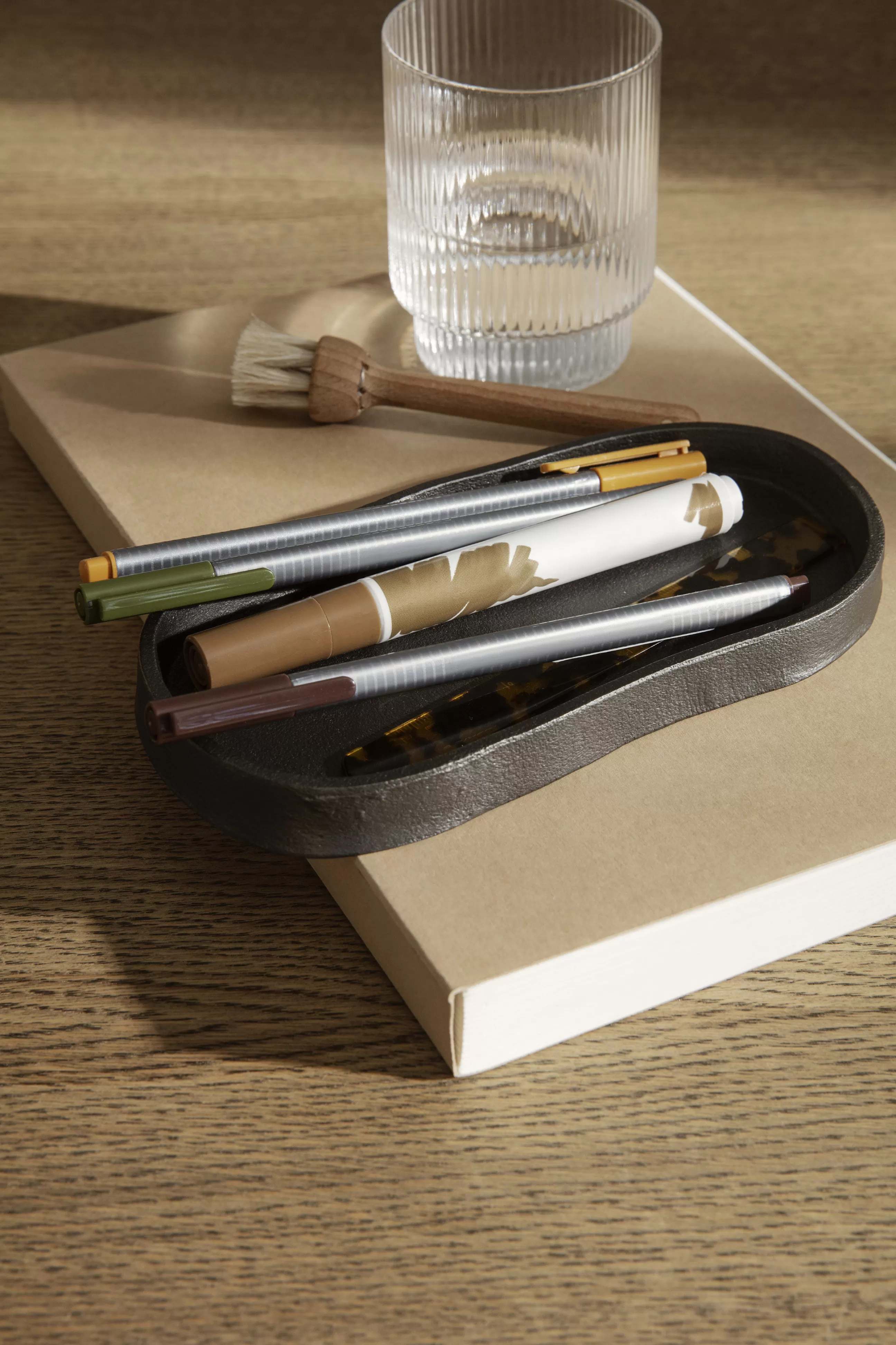 Accessoires Bureau>Ferm Living Plateau Yama Metal/ Ovale - 19 X 9,5 Cm -  Aluminium Recycle - Noir