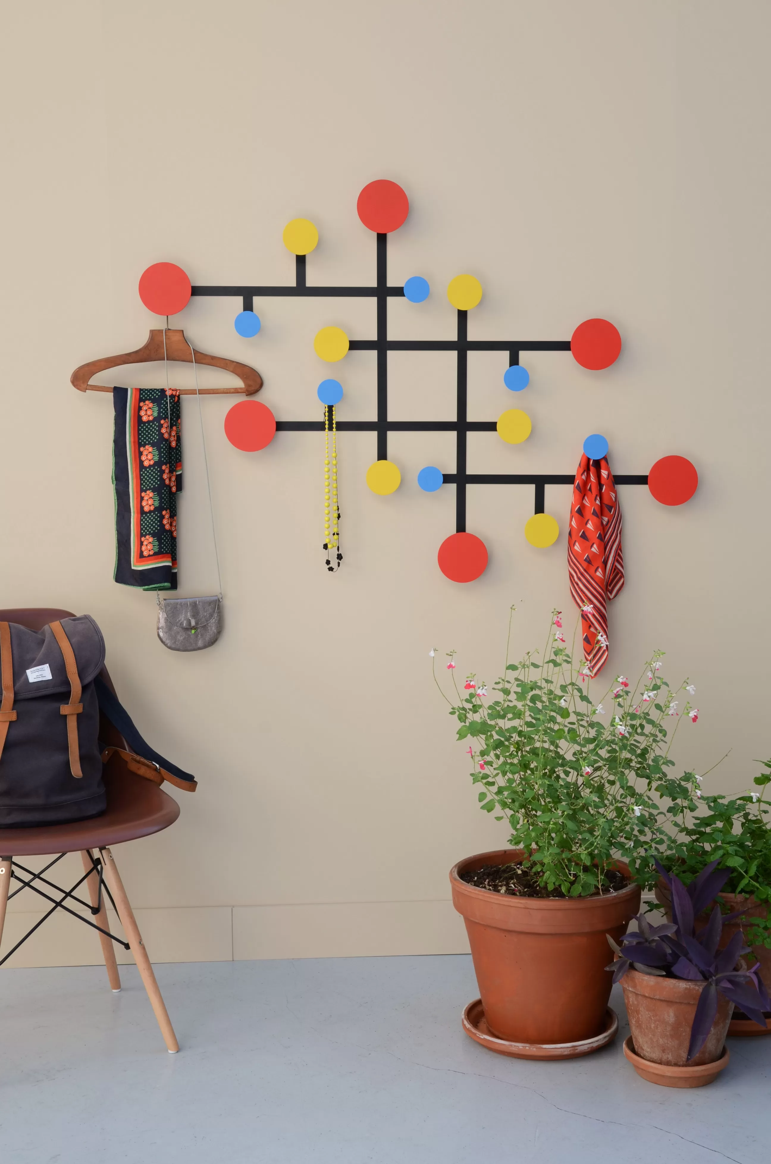 Portemanteaux Patères Portants>Presse citron Portemanteau Mural Piet Metal Multicolore Noir / 9 Patères / Modulable - Bleu - Jaune - Noir - Rouge