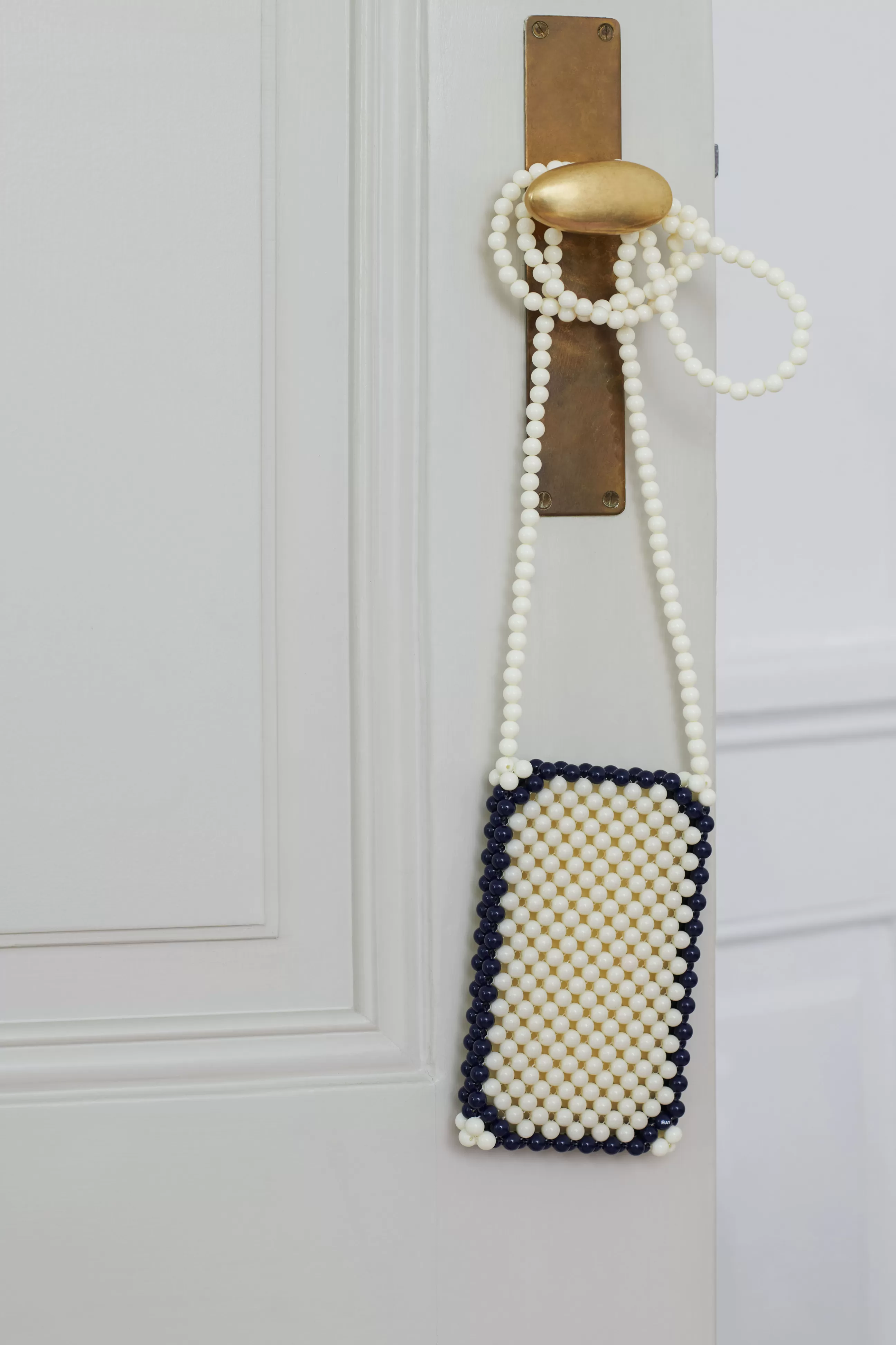 Sacs Trousses Porte Monnaie>Hay Porte-Telephone Perla Plastique / Mini Sacoche En Perles - Fait Main - Blanc