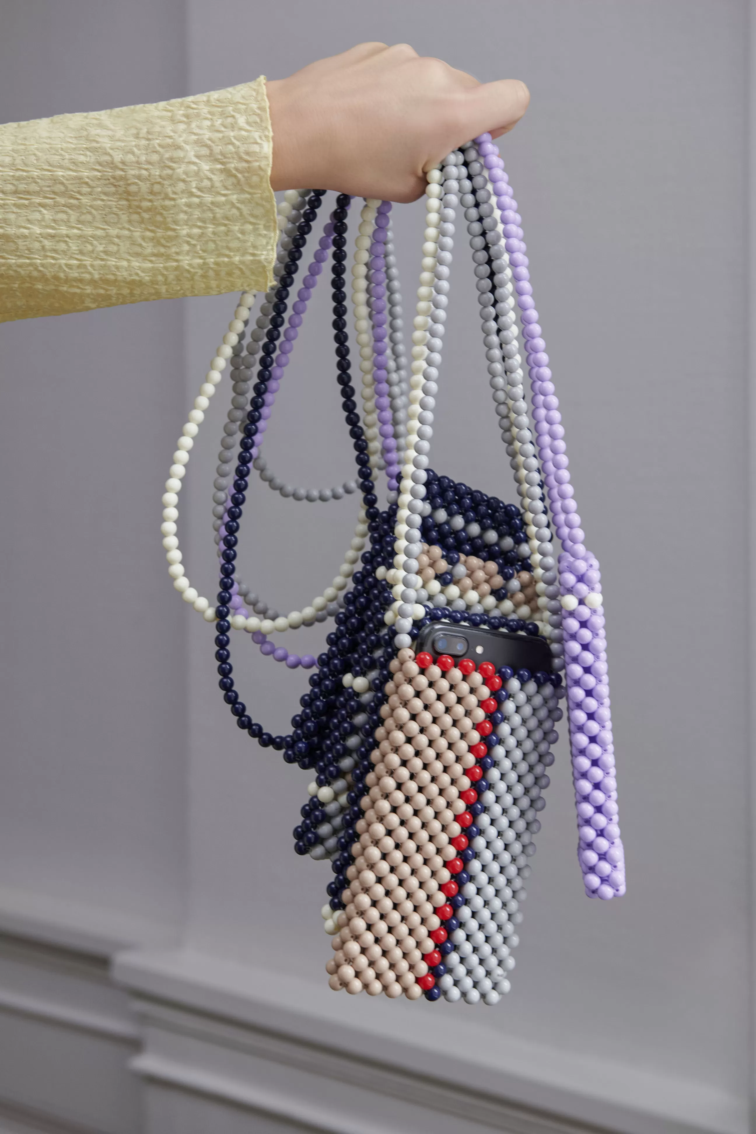 Sacs Trousses Porte Monnaie>Hay Porte-Telephone Perla Plastique / Mini Sacoche En Perles - Fait Main - Violet