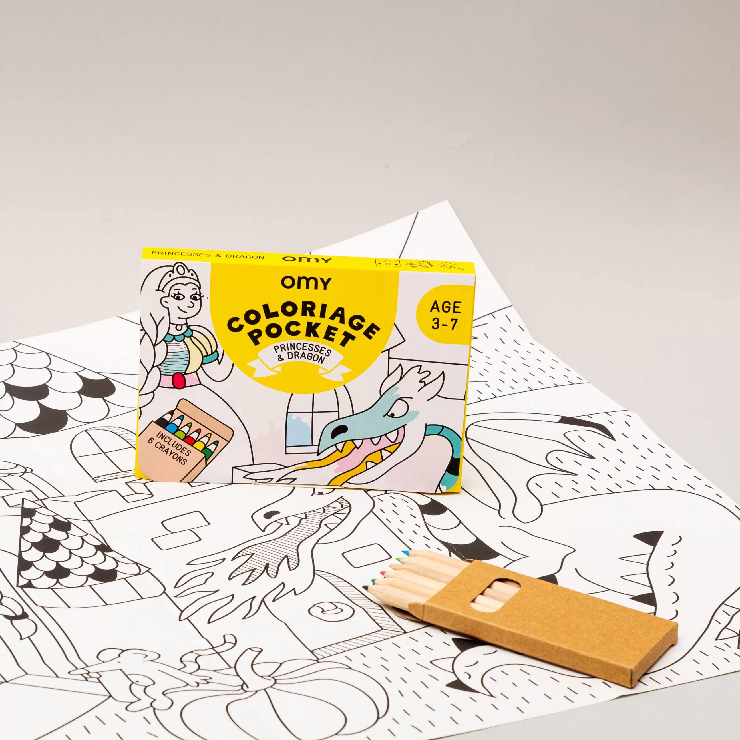 Jeux Et Loisirs>OMY Design & Play Poster A Colorier Coloriage Pocket - Princesses & Dragons Papier Blanc Noir / 52 X 38 Cm - Blanc - Noir