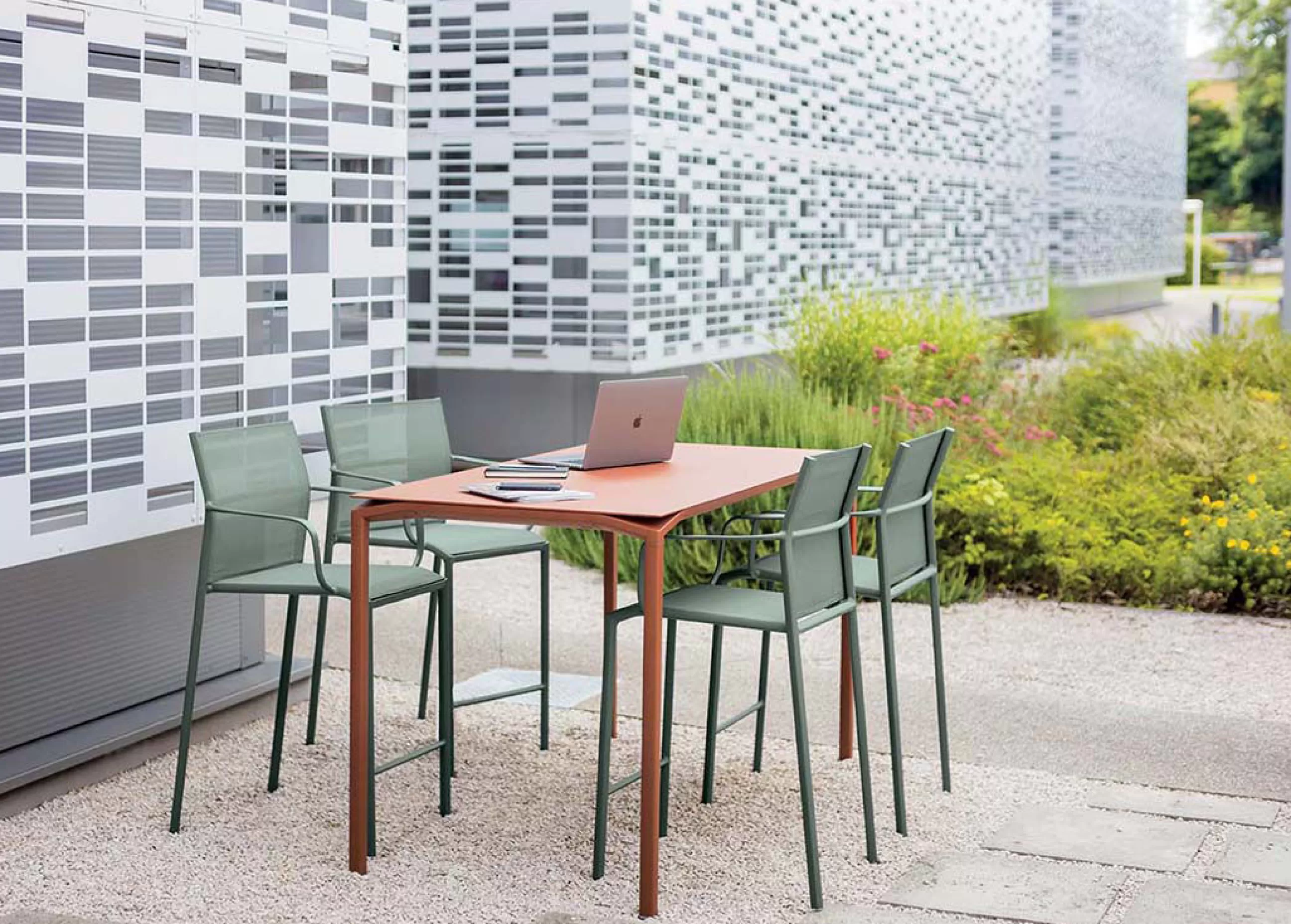 Tables Hautes Et Bars D'extérieur>Fermob Table Haute Calvi Metal Rouge / 160 X 80 Cm X H 92 Cm - 6 Personnes - Cerise Noire