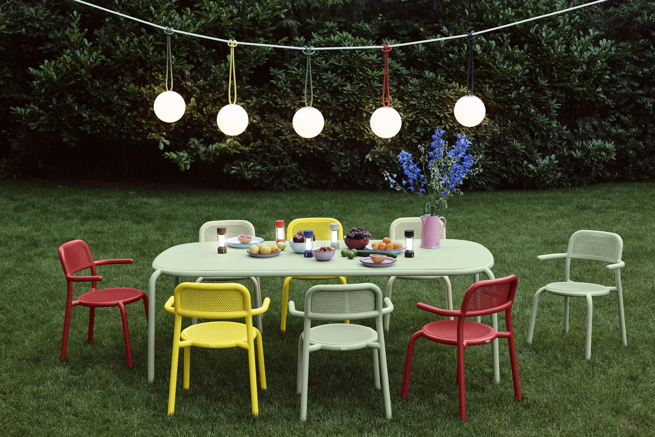 Tables De Jardin>Fatboy Table Rectangulaire Toni Tablo Metal Bleu / 220 X 99 Cm - Trou Pour Parasol + Bougeoir Amovible - Ocean Fonce