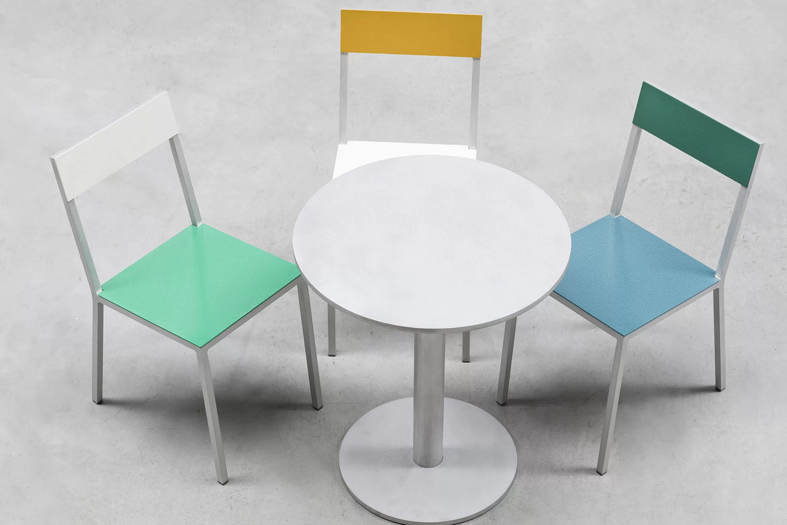 Tables>valerie objects Table Ronde S Gris Metal /  - O 65,5 Cm - Aluminium