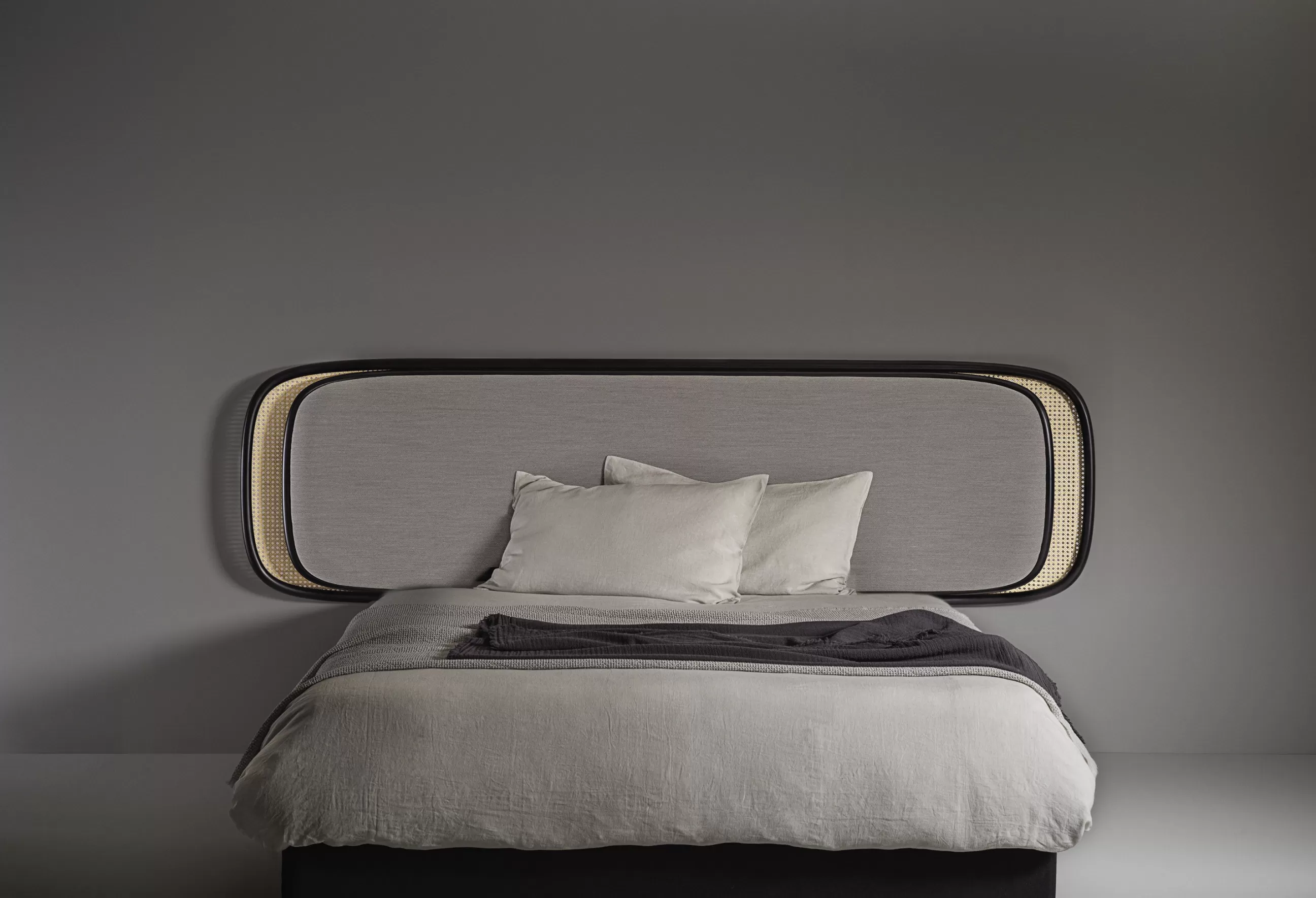 Lits>Wiener GTV Design Tete De Lit Rue Fibre Vegetale Bois Gris Noir Beige / L 250 X H 73 Cm - Rembourree - Gris - Naturel - Noir