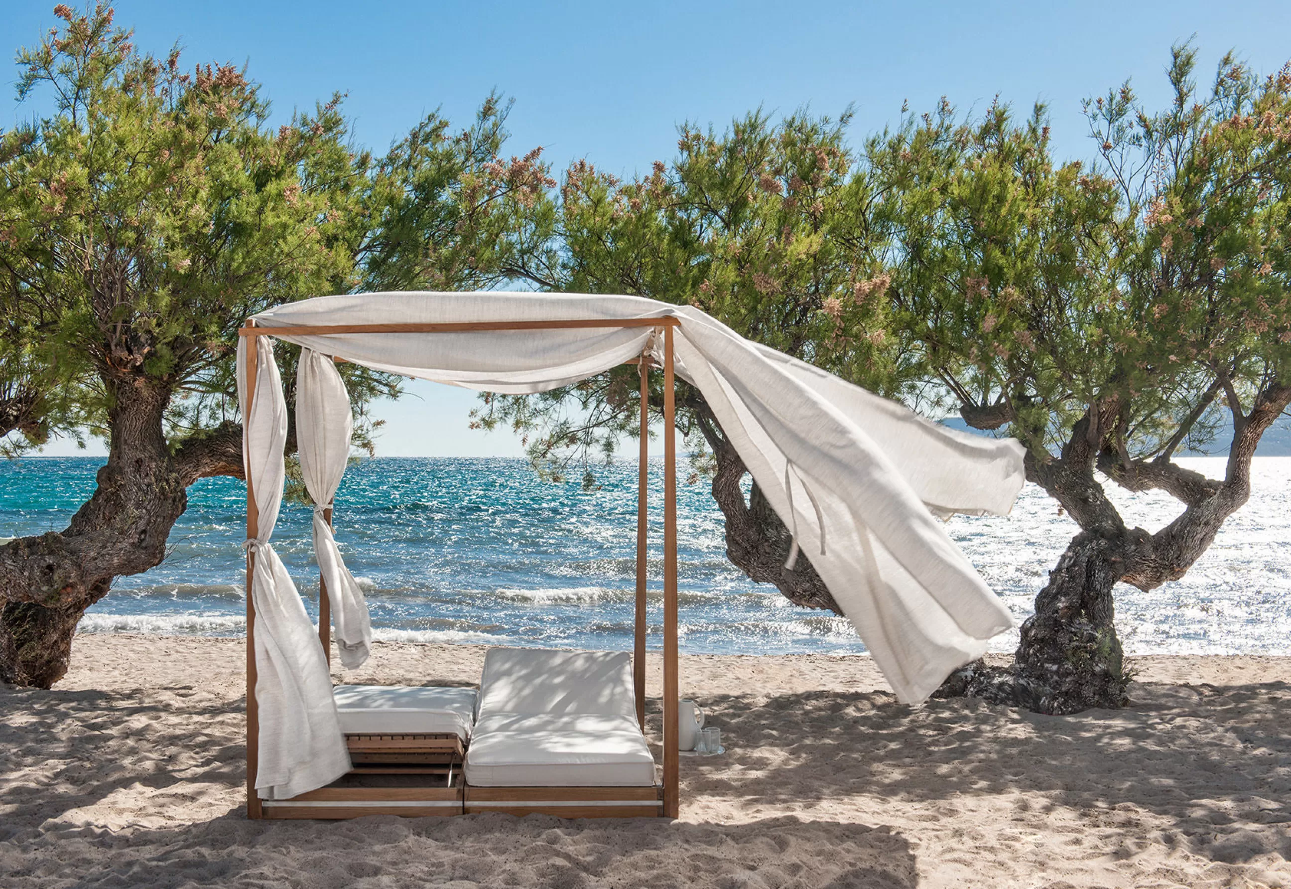 Bains De Soleil Chaises Longues Et Hamacs>Ethimo Transat Double Essenza Bois Naturel Bois / A Baldaquin - Inclinable / 170 X 215 Cm - Acier Brosse - Blanc - Teck Naturel