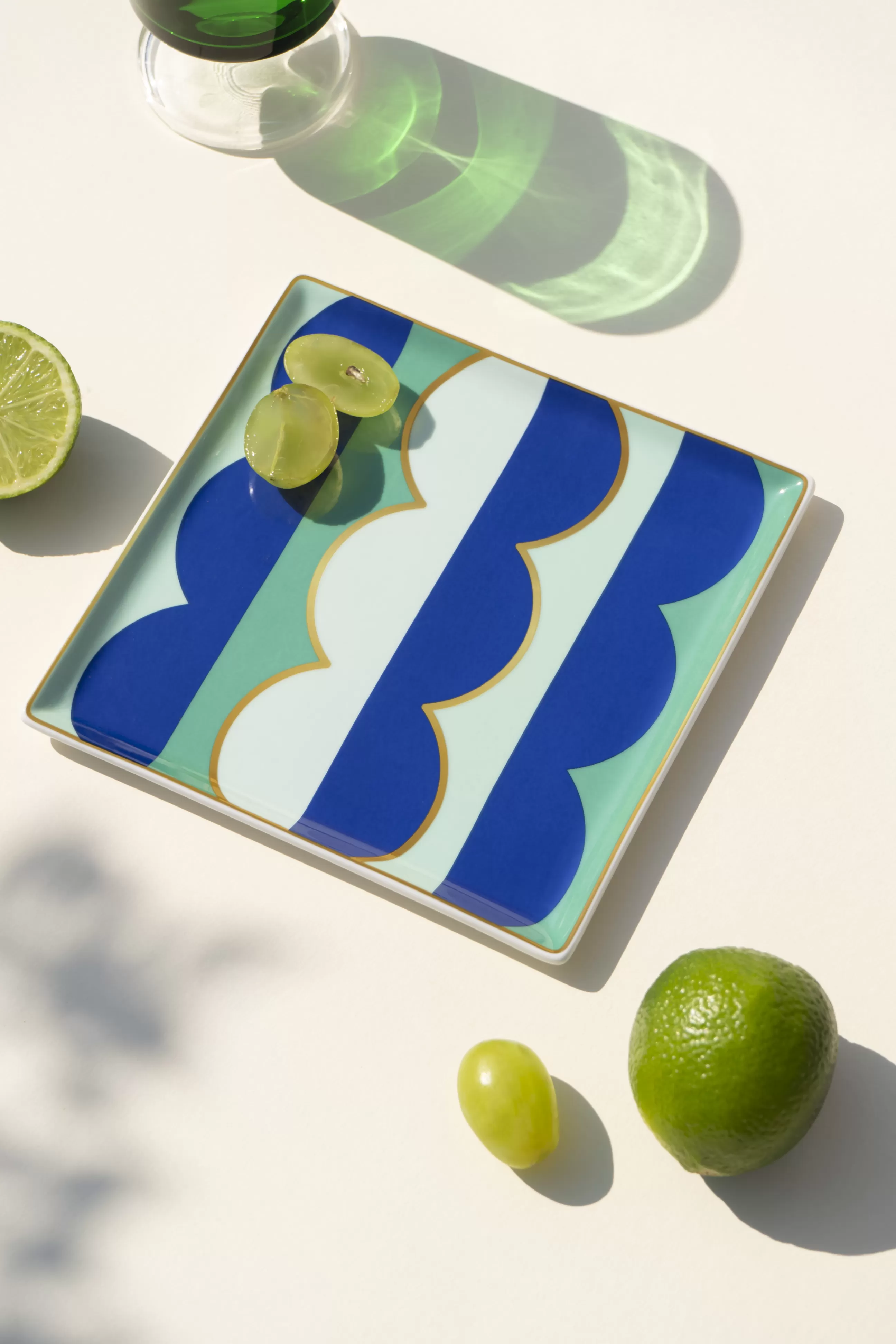 Saladiers Coupes Et Bols>Octaevo Vide-Poche Riviera Wave Ceramique Bleu Multicolore / Coupelle - Porcelaine / 15,5 X 15,5 Cm - Bleu - Or - Vert